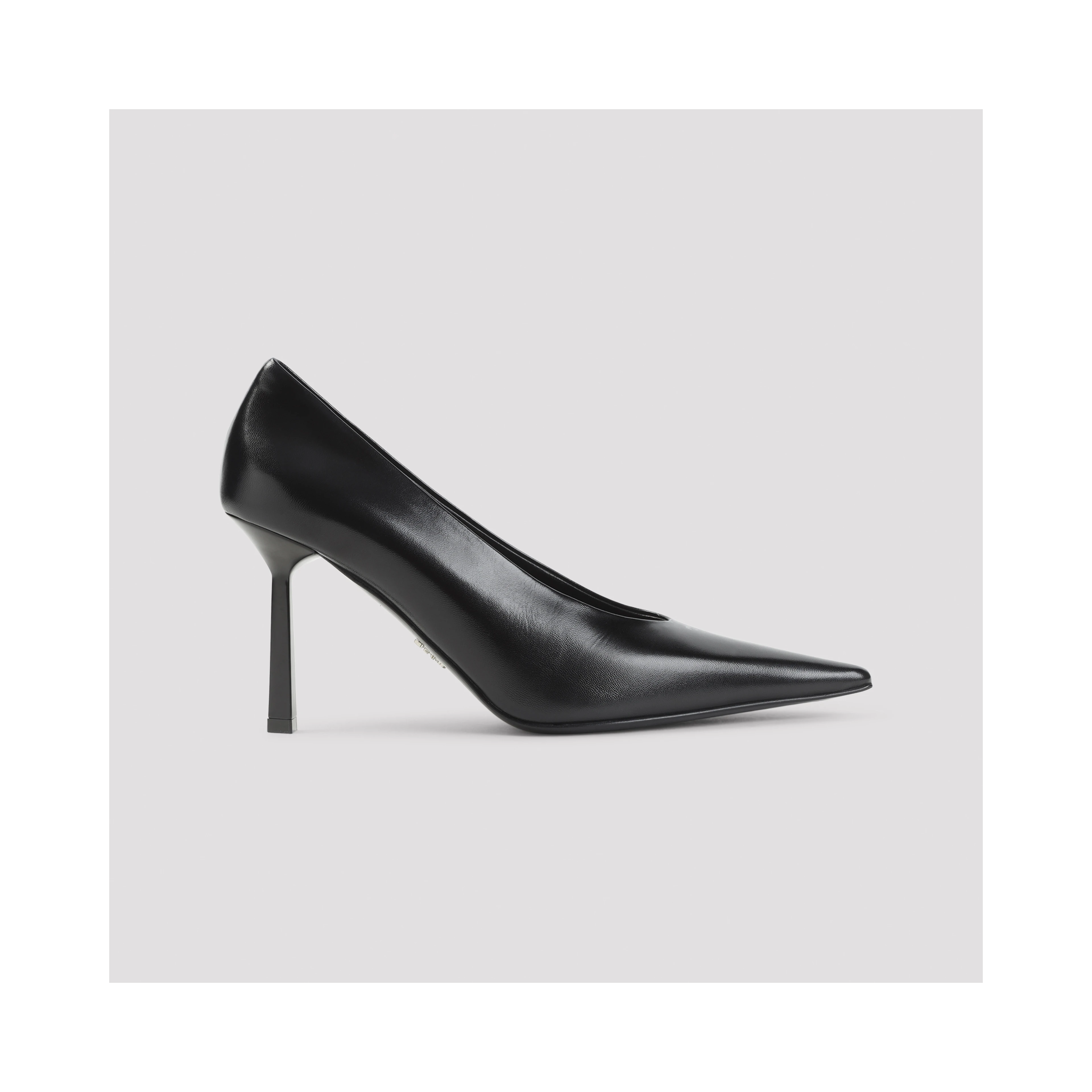 PUMPS