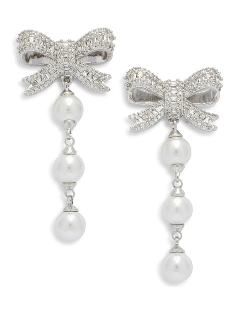 Dangling earrings with pearls and crystals