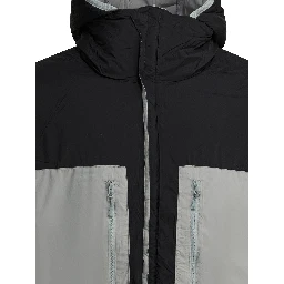 Reversible nylon short down jacket