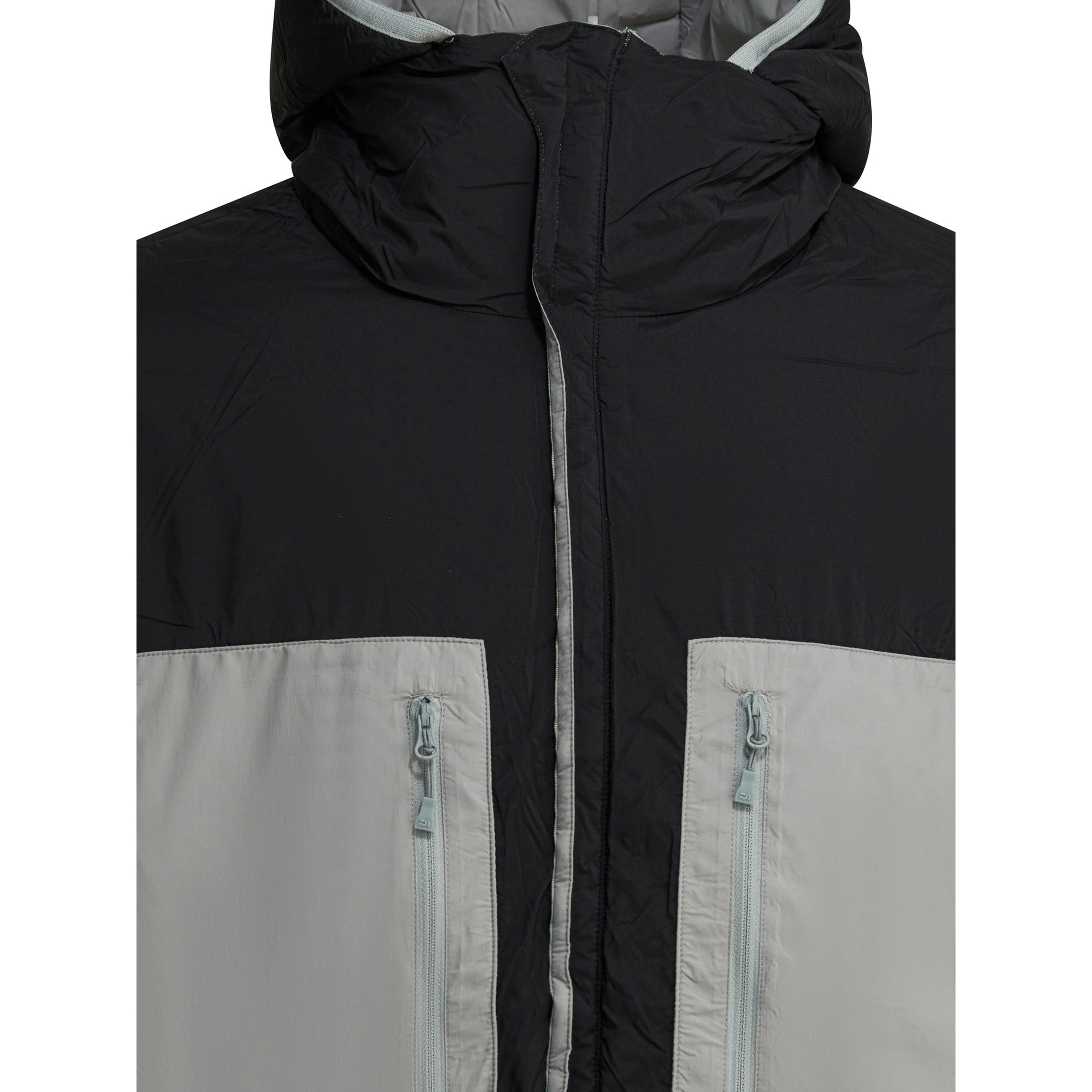 Reversible nylon short down jacket