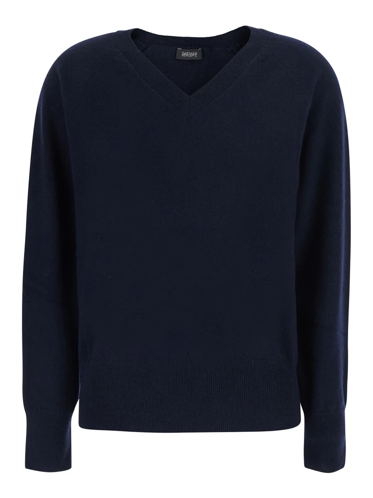 V NECK 12GG is a blue cashmere sweater and unisex