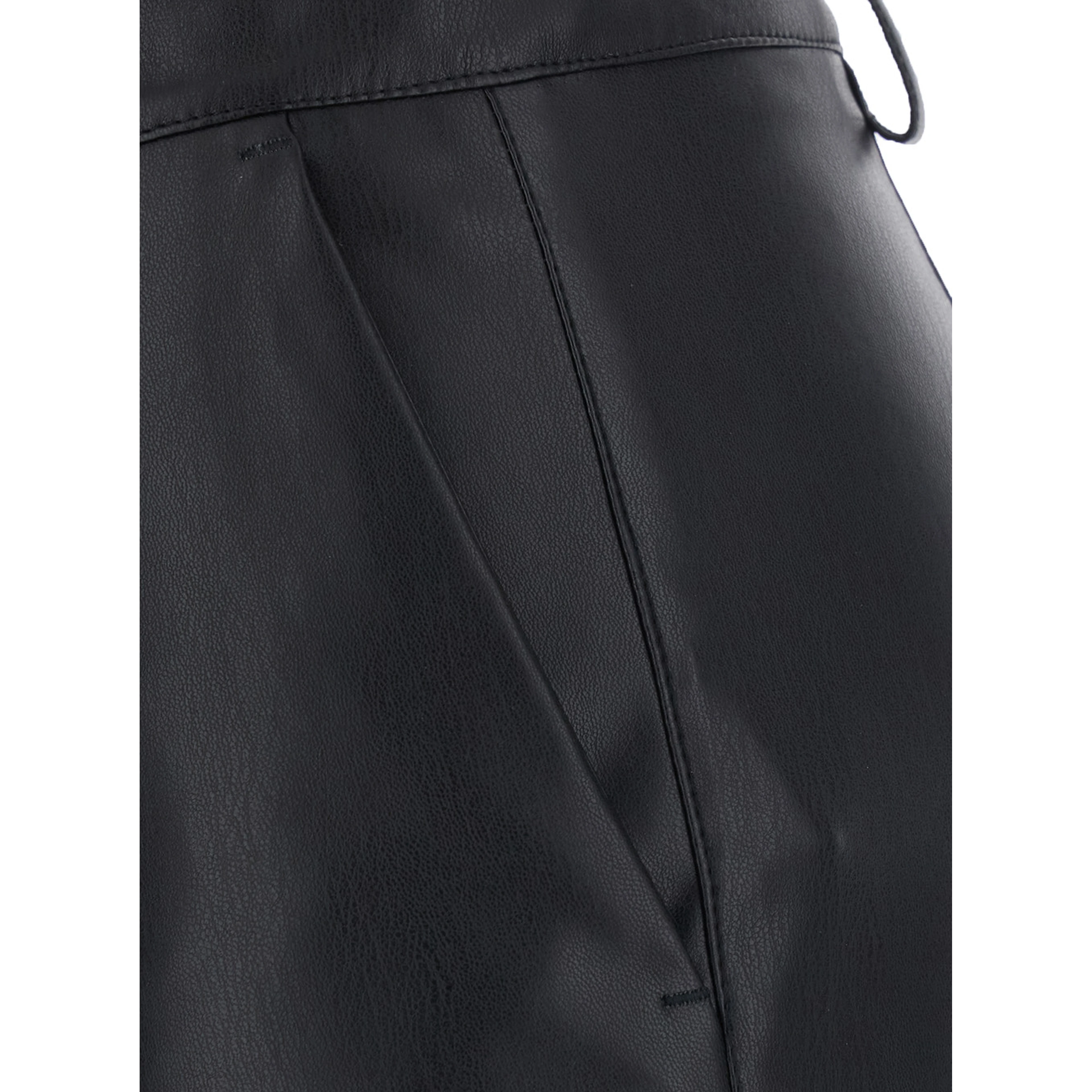 black Pants with belt loops and back pocket in Ecoleather for women