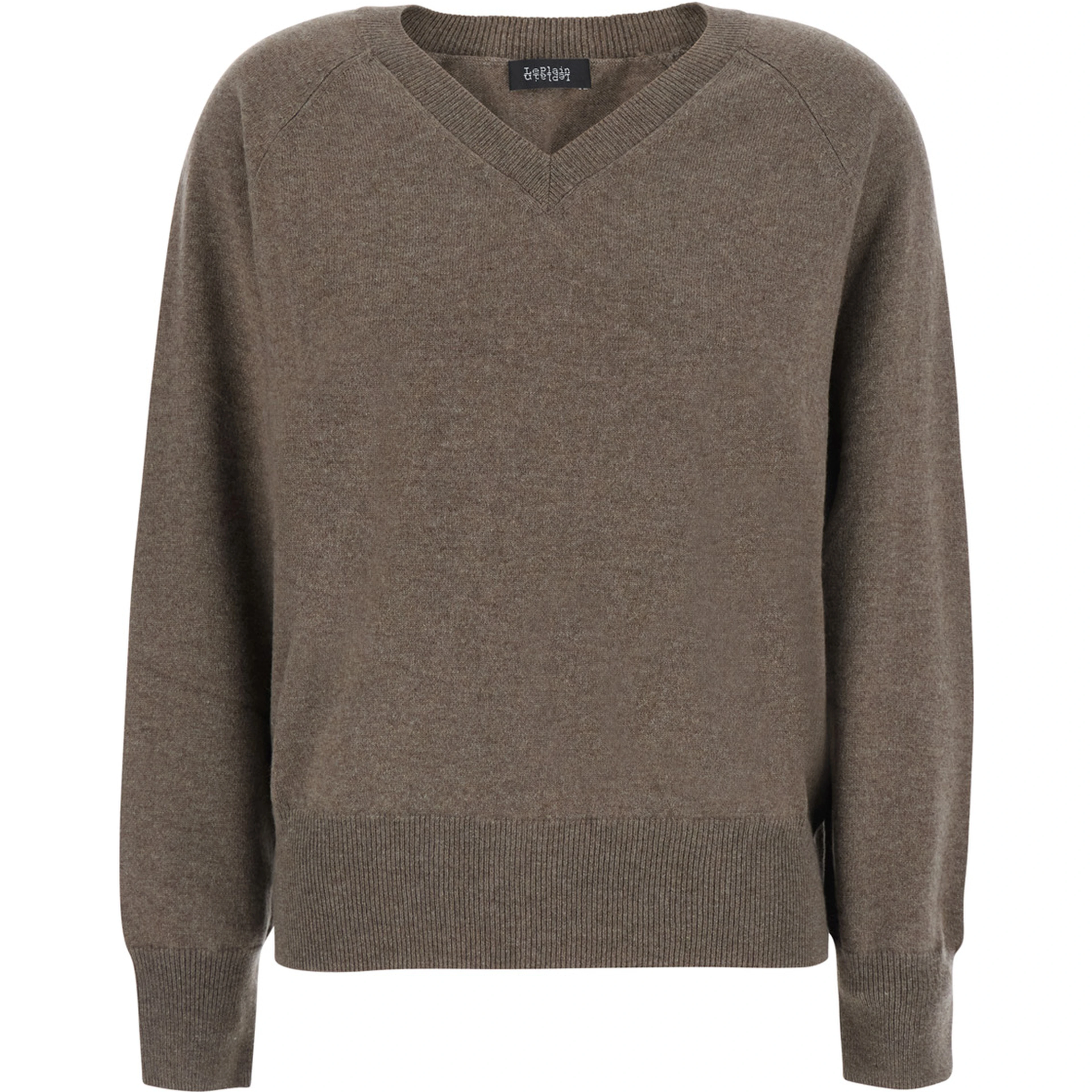 V NECK 12GG is a unisex brown cashmere sweater