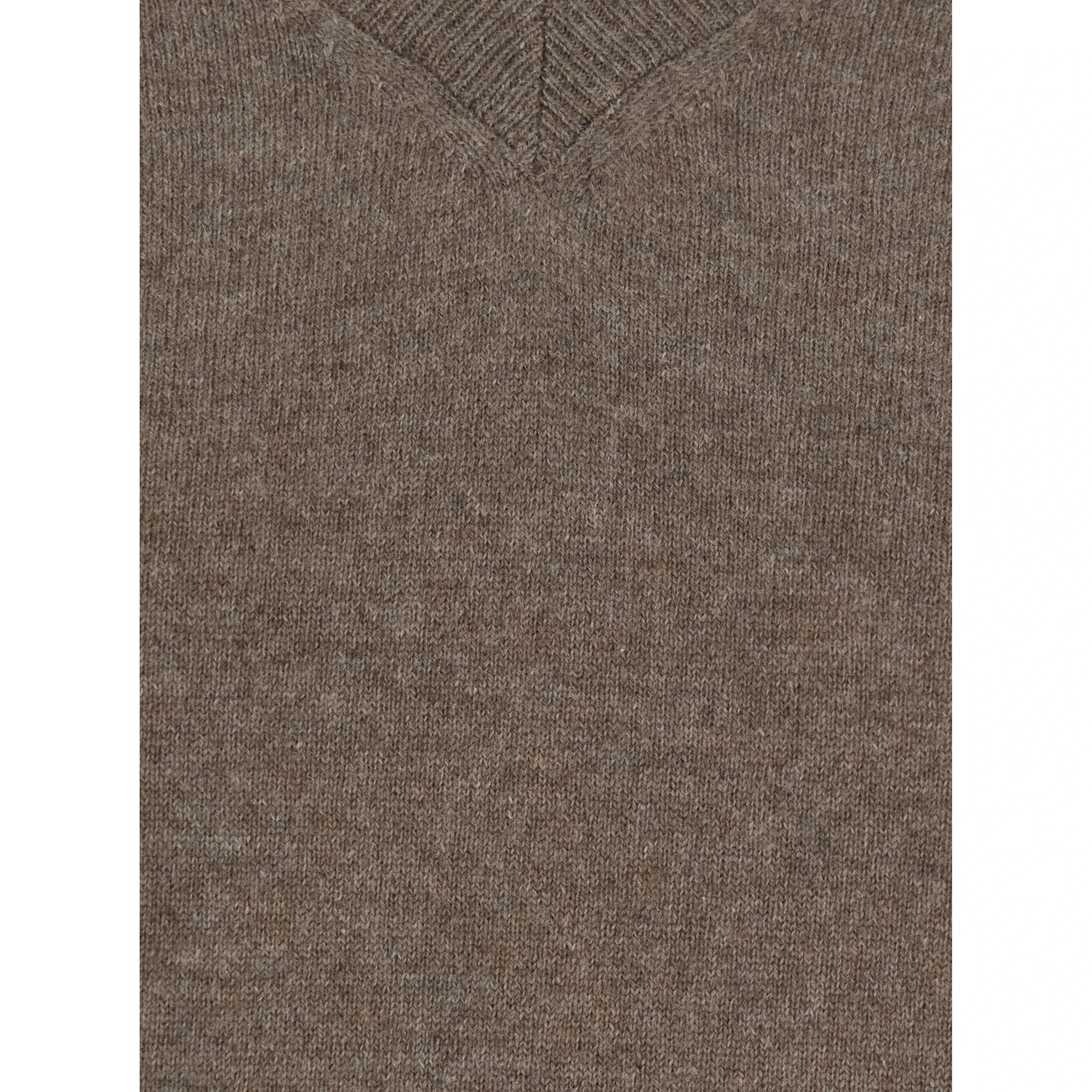 V NECK 12GG is a unisex brown cashmere sweater
