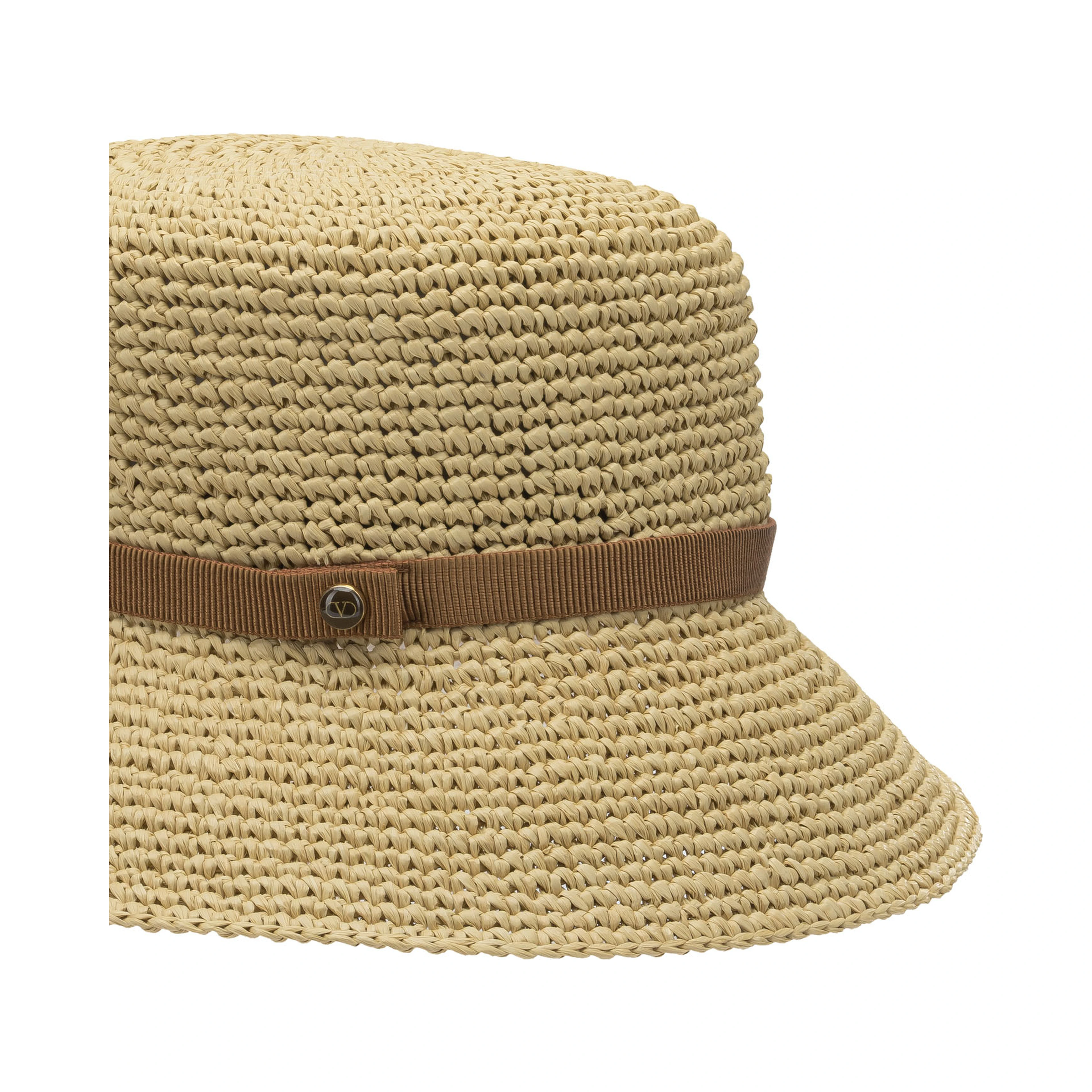 Bucket hat in palm leafes