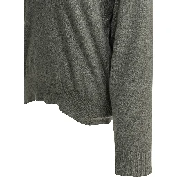 V-neck knitwear in cashmere