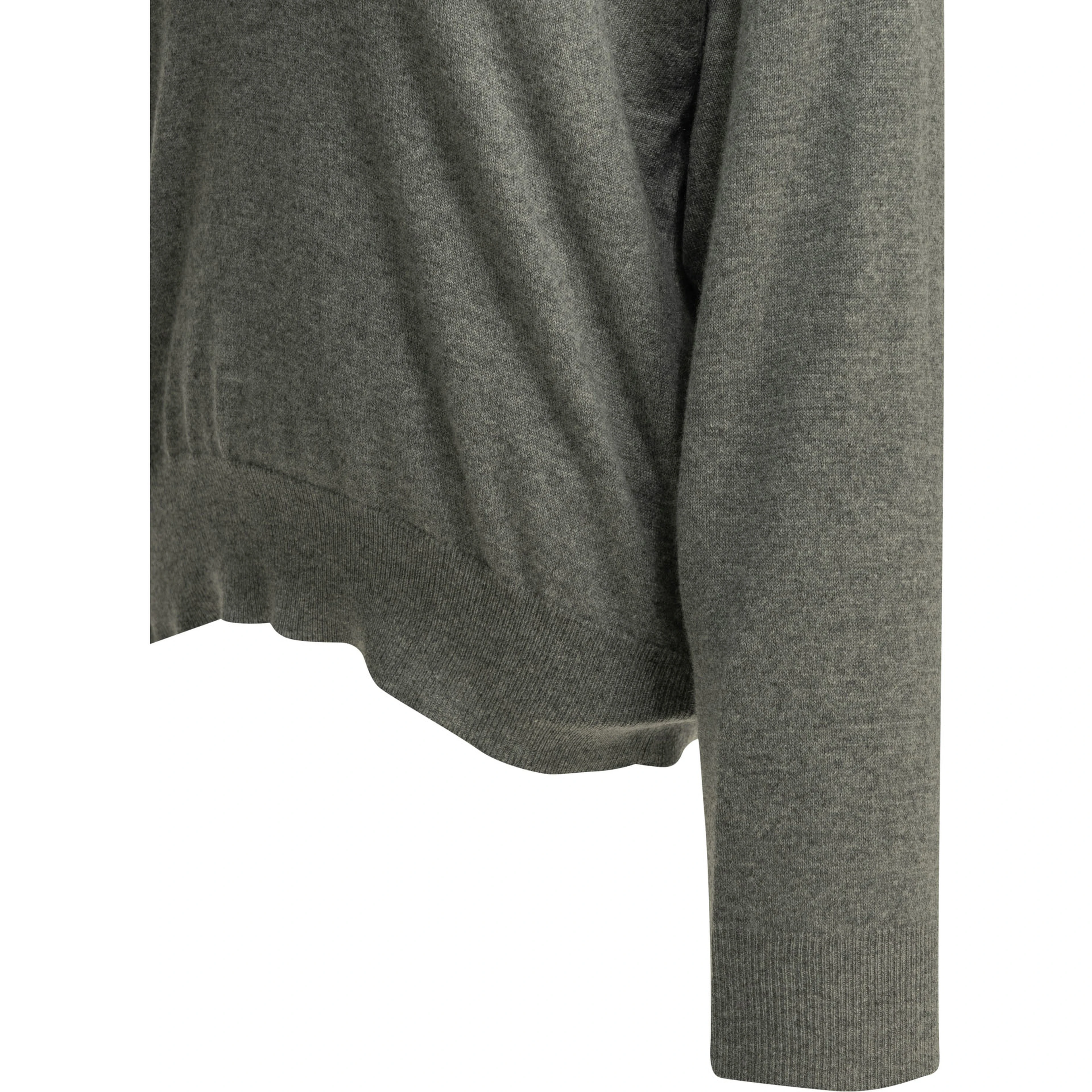 V-neck knitwear in cashmere