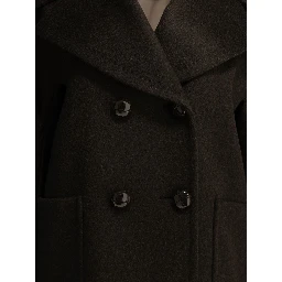 Double-breasted coat in cashmere