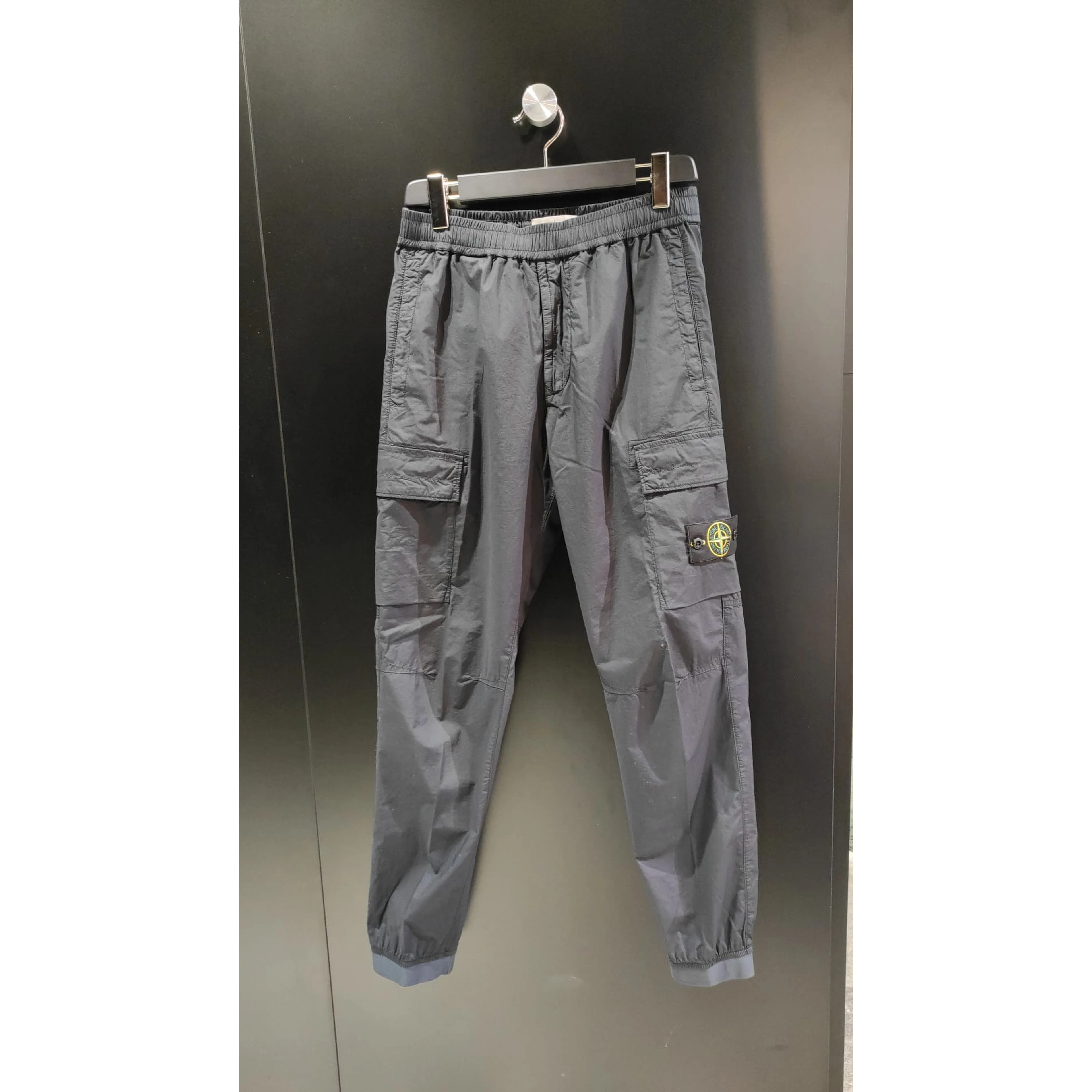 Cargo pants with Compass logo
