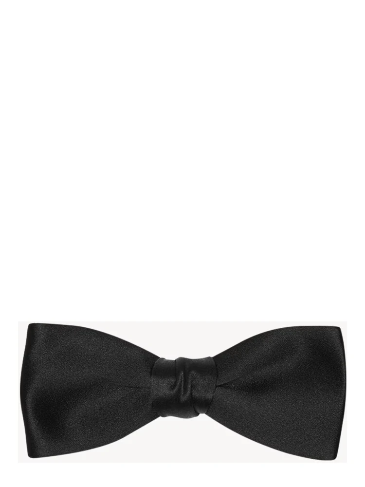 Bow tie in silk satin