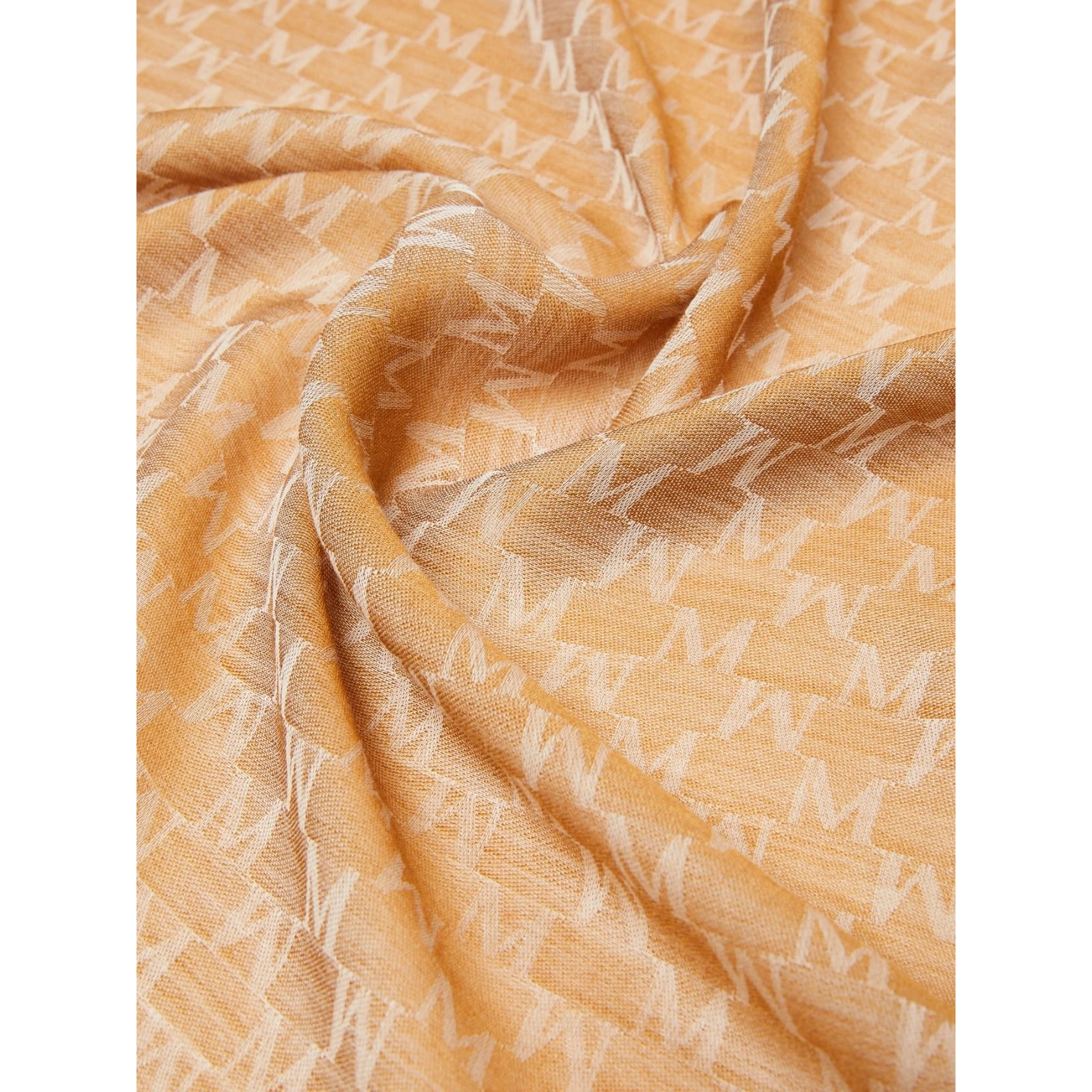 Scarf in cotton, silk and wool