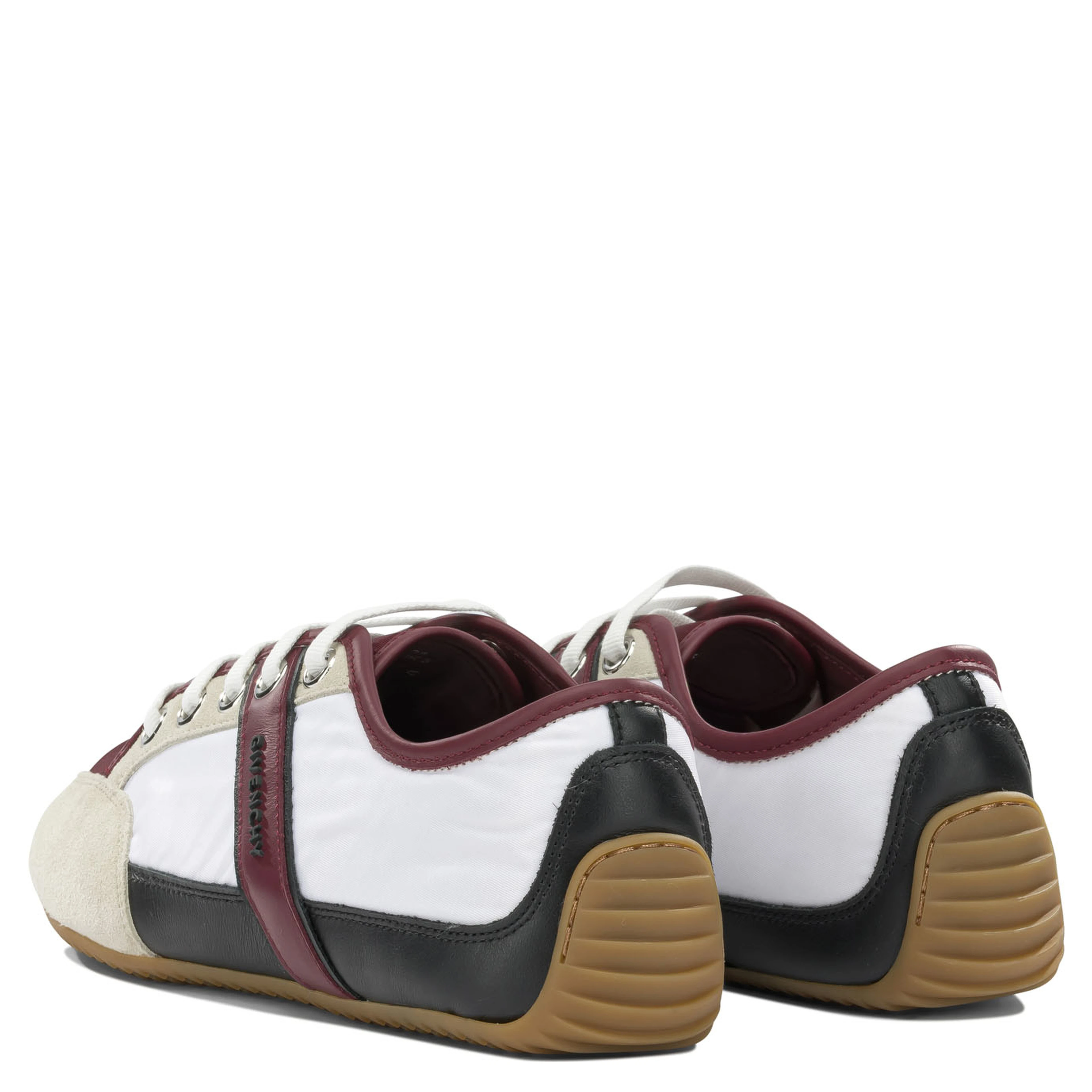 "Slim" Low-Top Sneakers