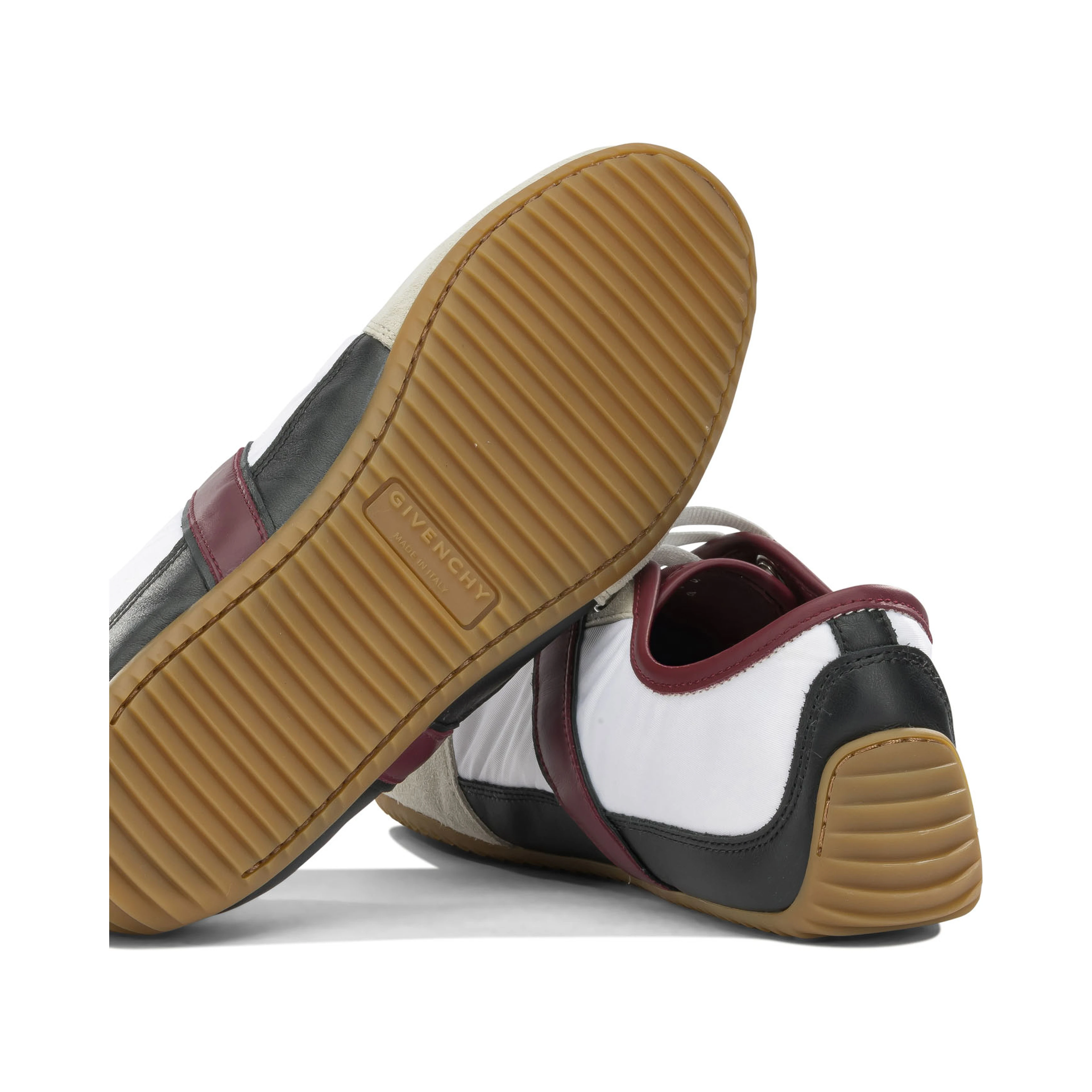"Slim" Low-Top Sneakers