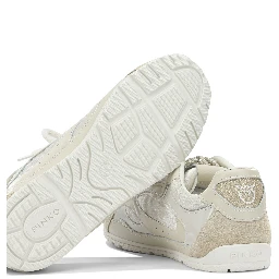 Sneakers & Slip-On