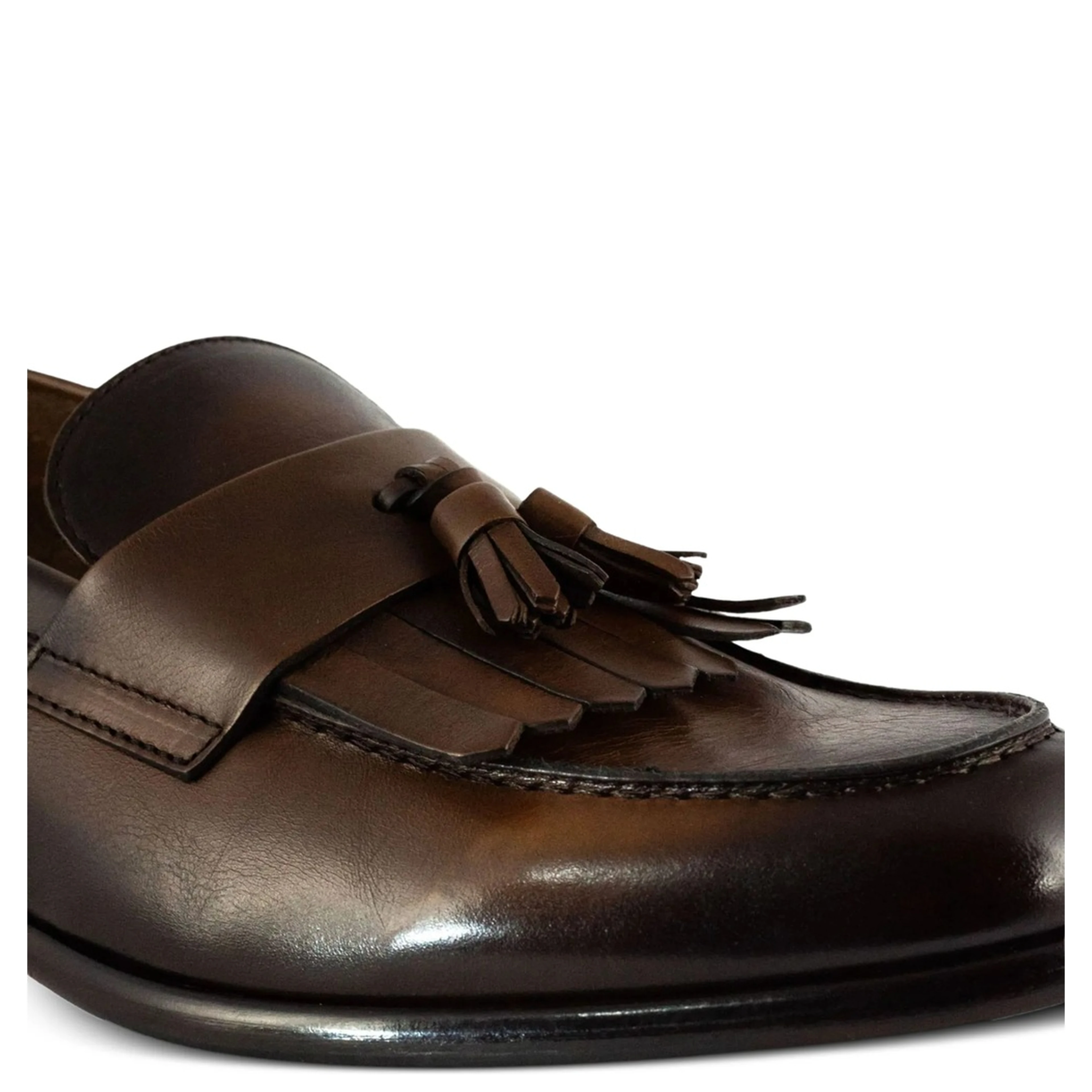 Doucal's Flat shoes