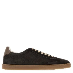 PAIR OF SNEAKERS