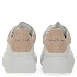 OVERSIZED SNEAKER