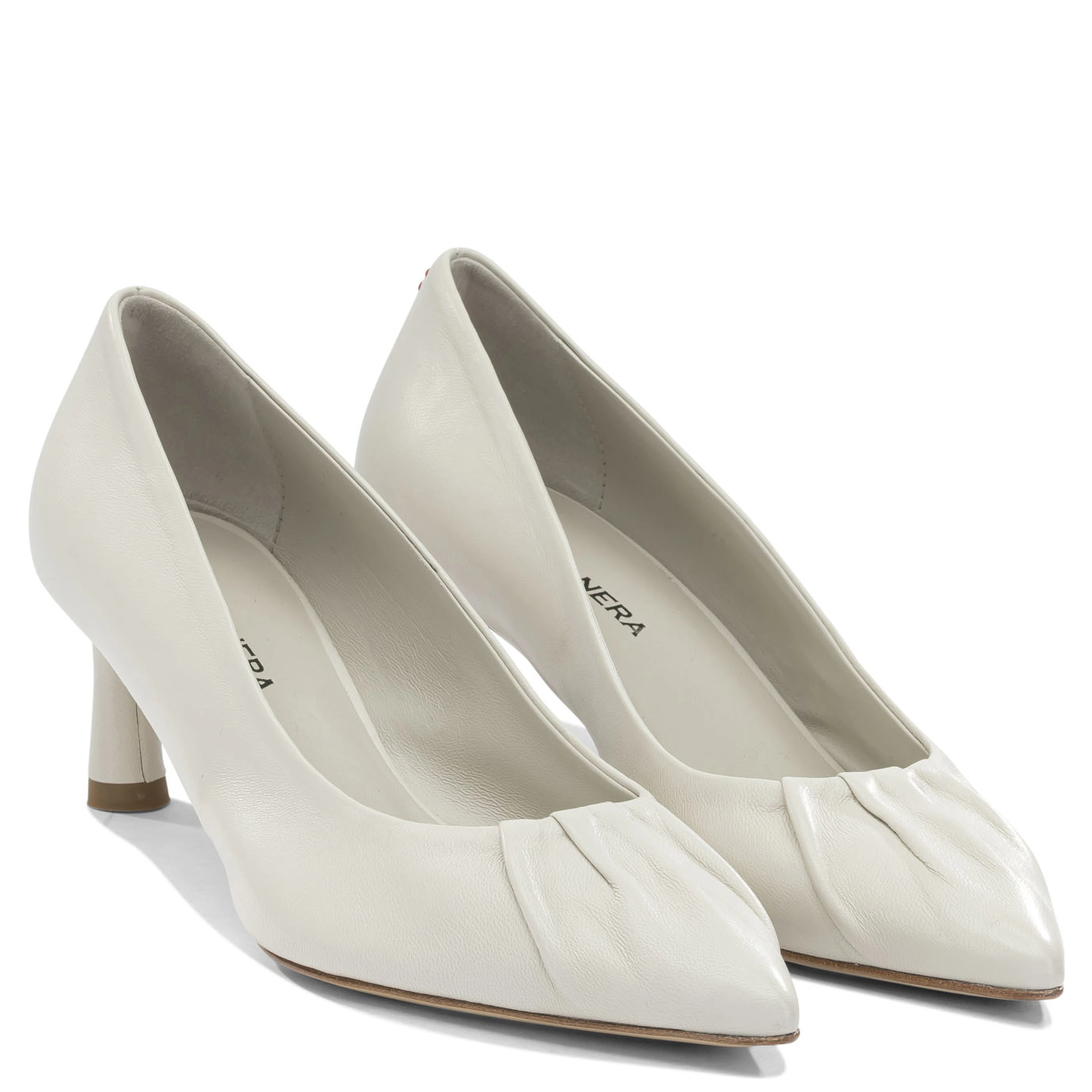 Heeled shoes