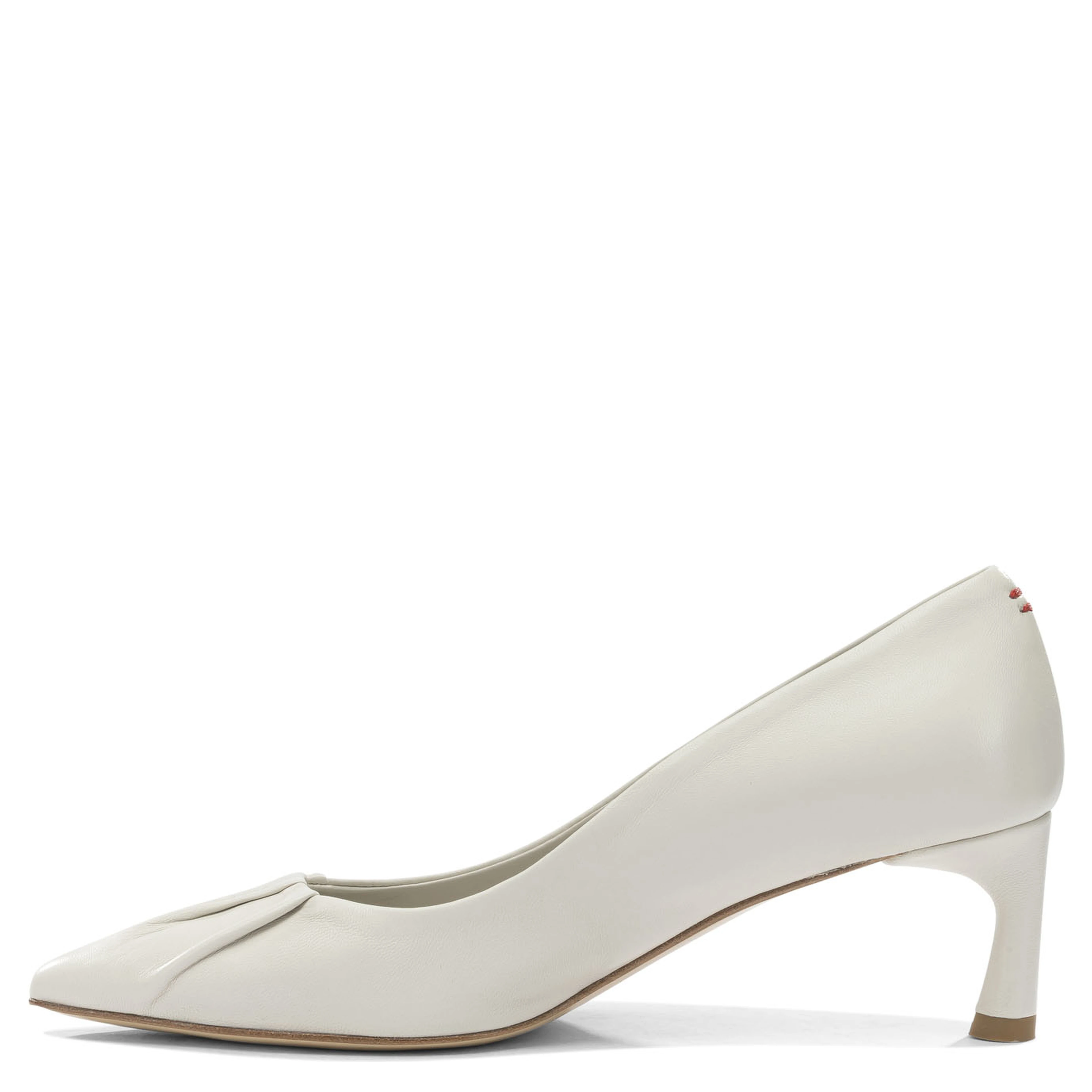 Heeled shoes