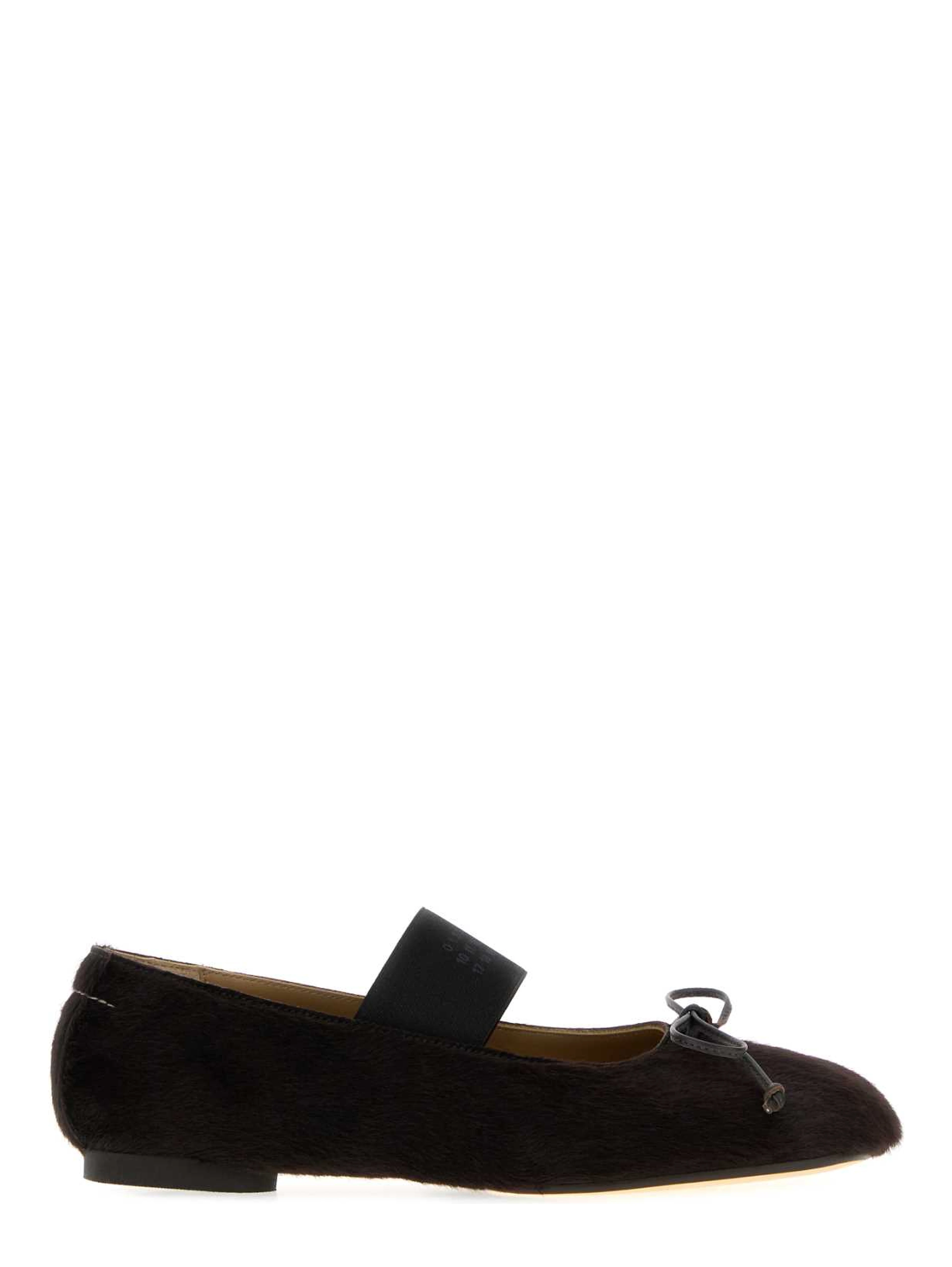 BALLET SHOE