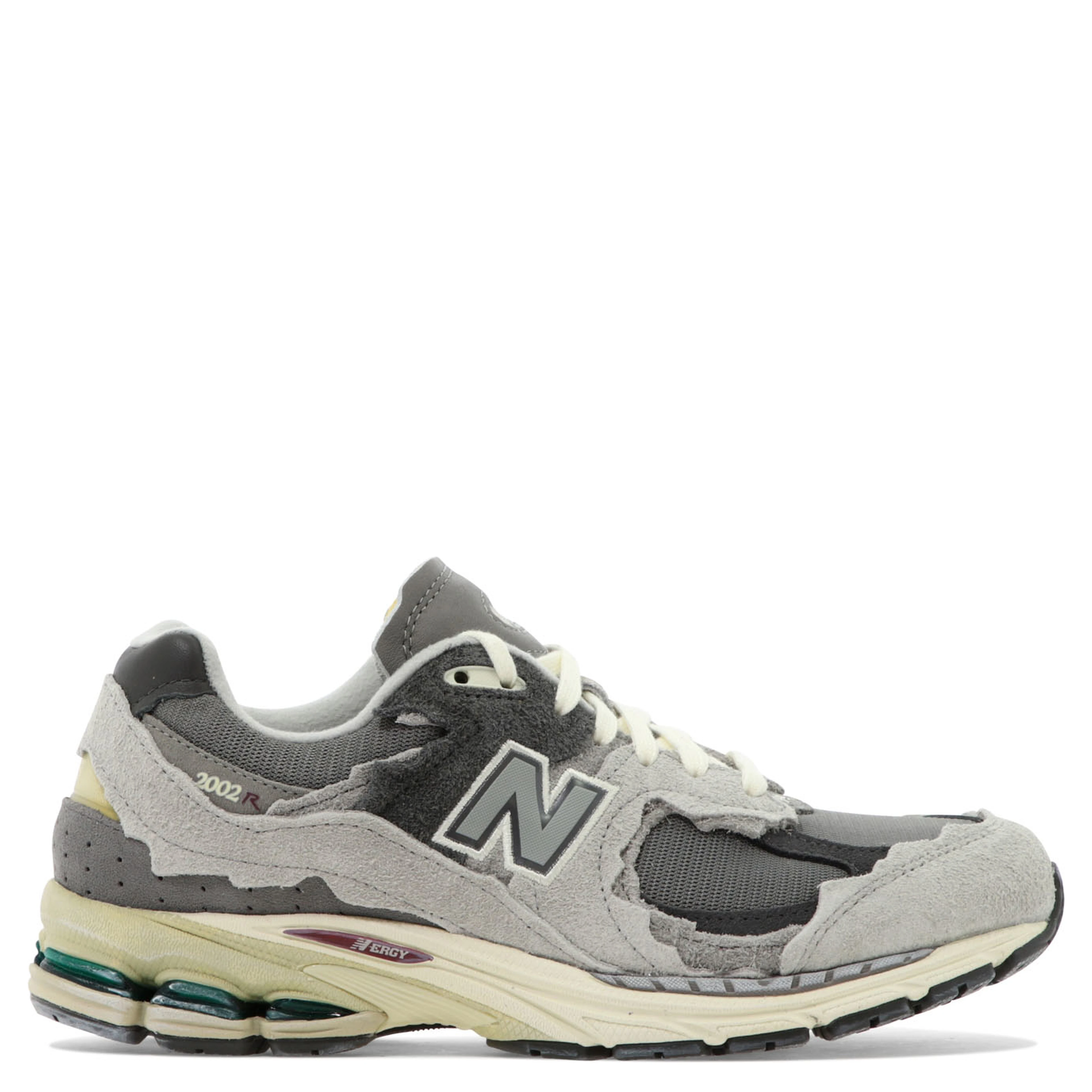 "2002R Protection Pack" Low Sneakers