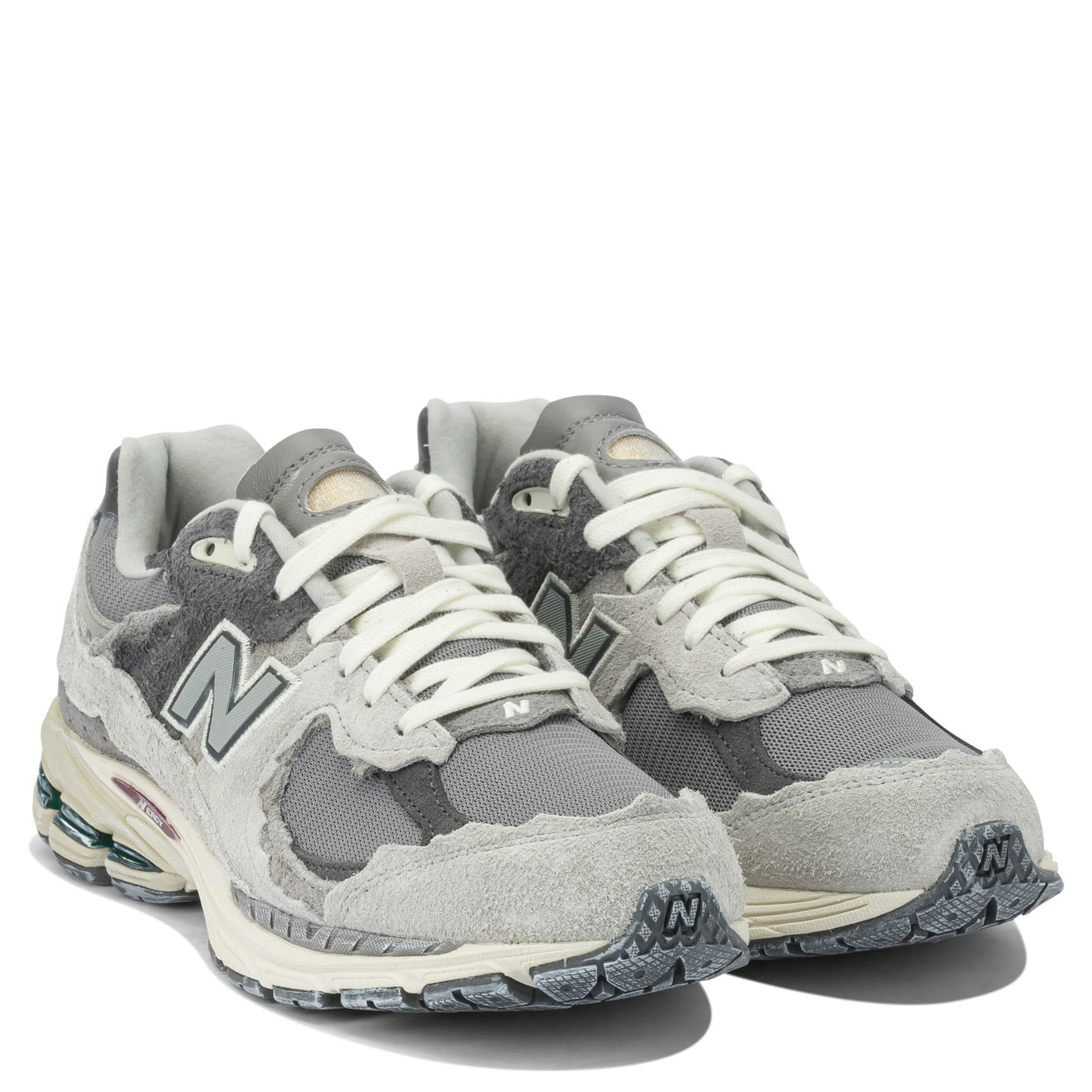 "2002R Protection Pack" Low Sneakers