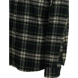 Classic-fit casual plaid shirt