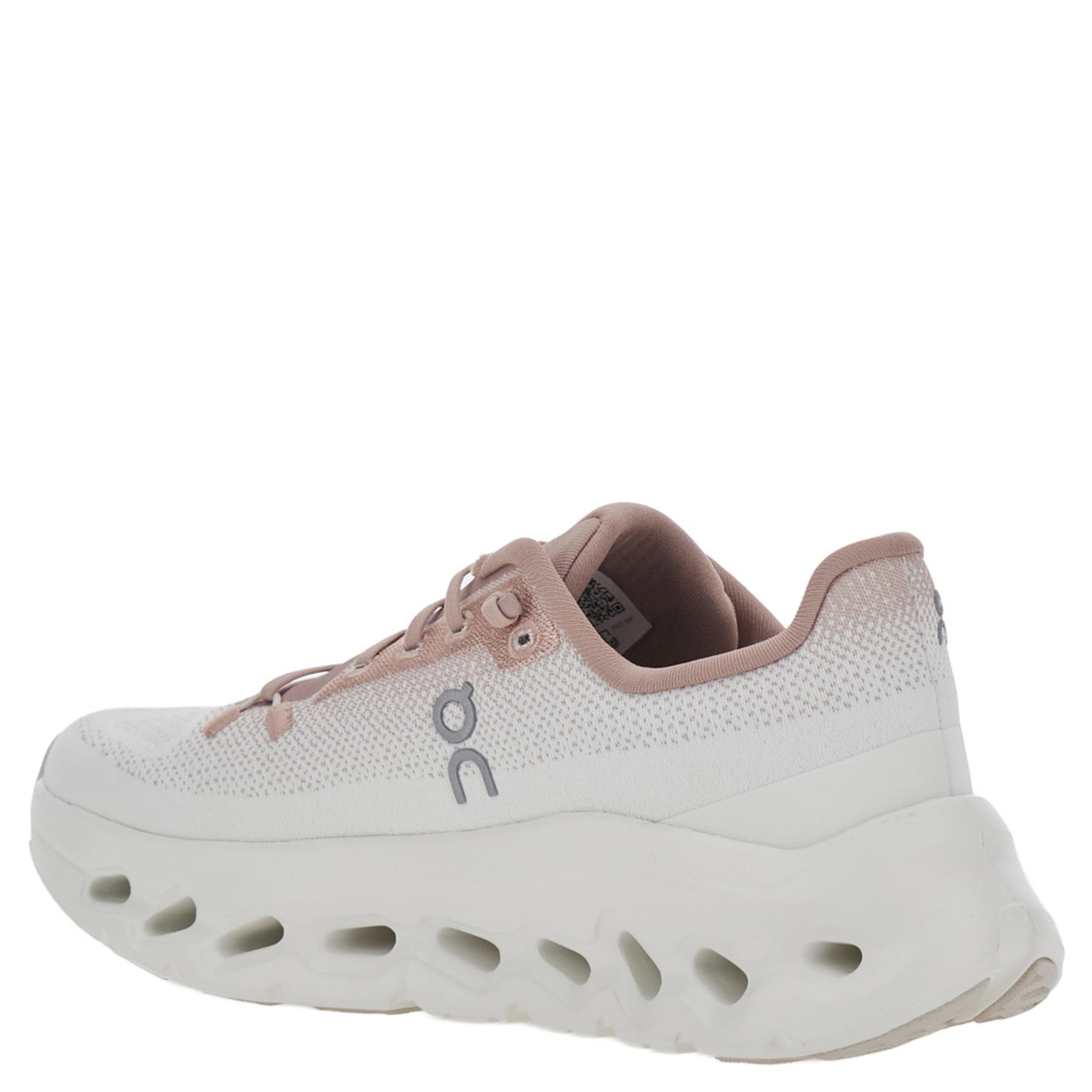 Cloudtilt shoes with cushioned sole in Tech Fabric white unisex