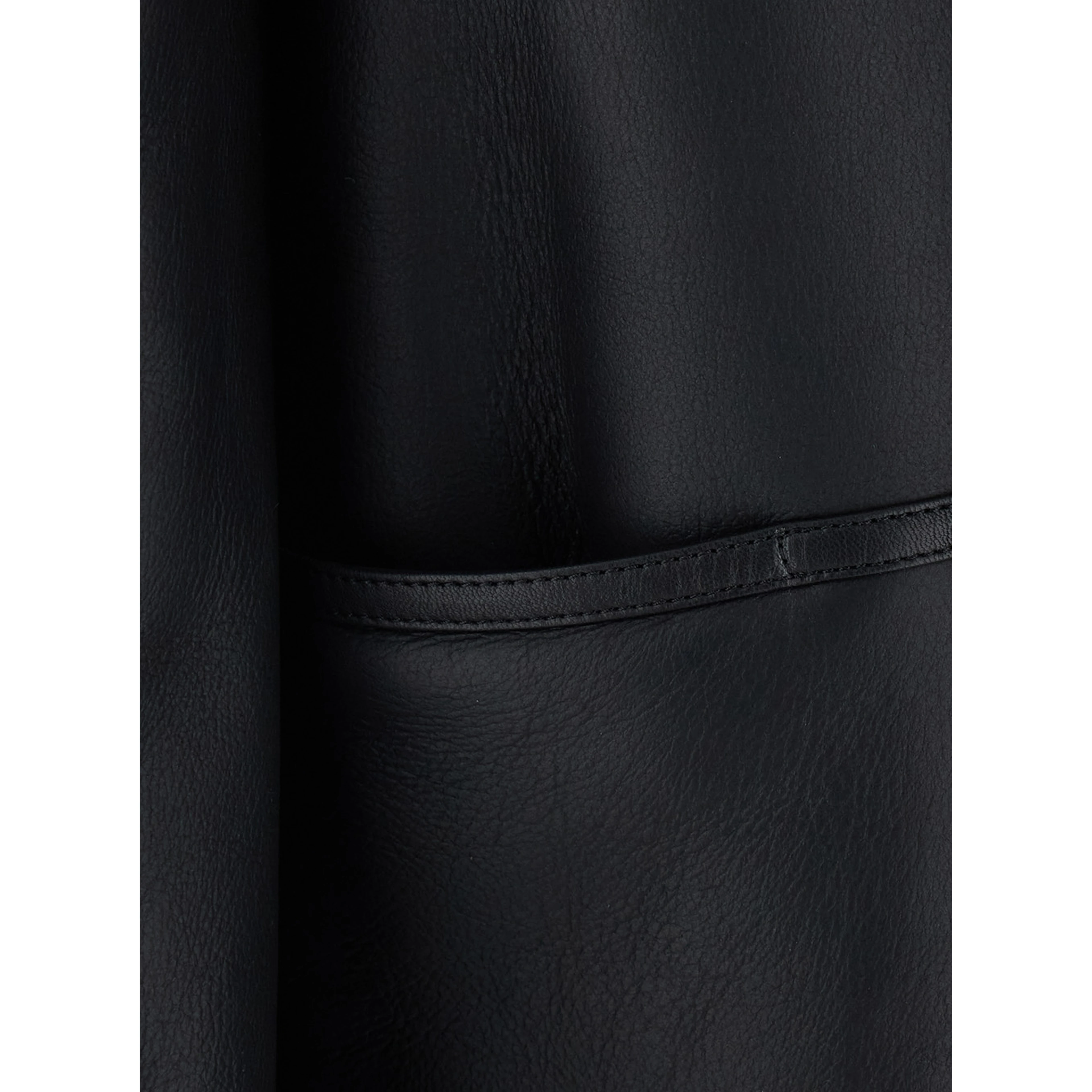 Black Coat with removable fur collar and button closure on the front in leather for women