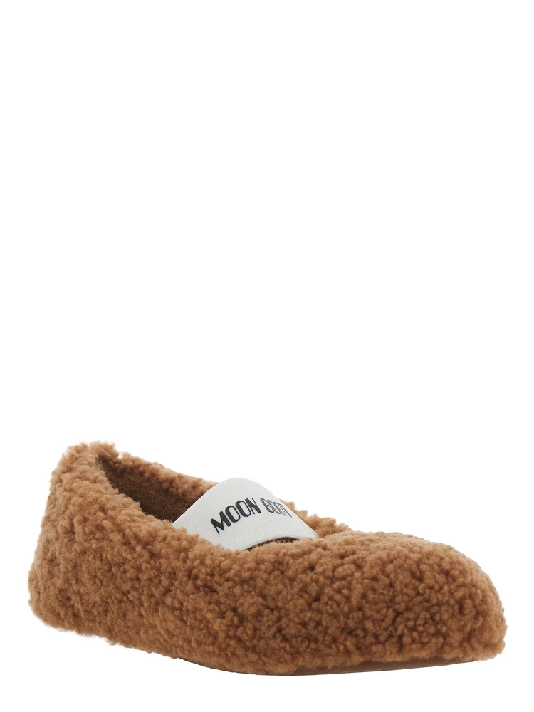 Ballet shoes with shearling details and brown rubber sole woman alternative