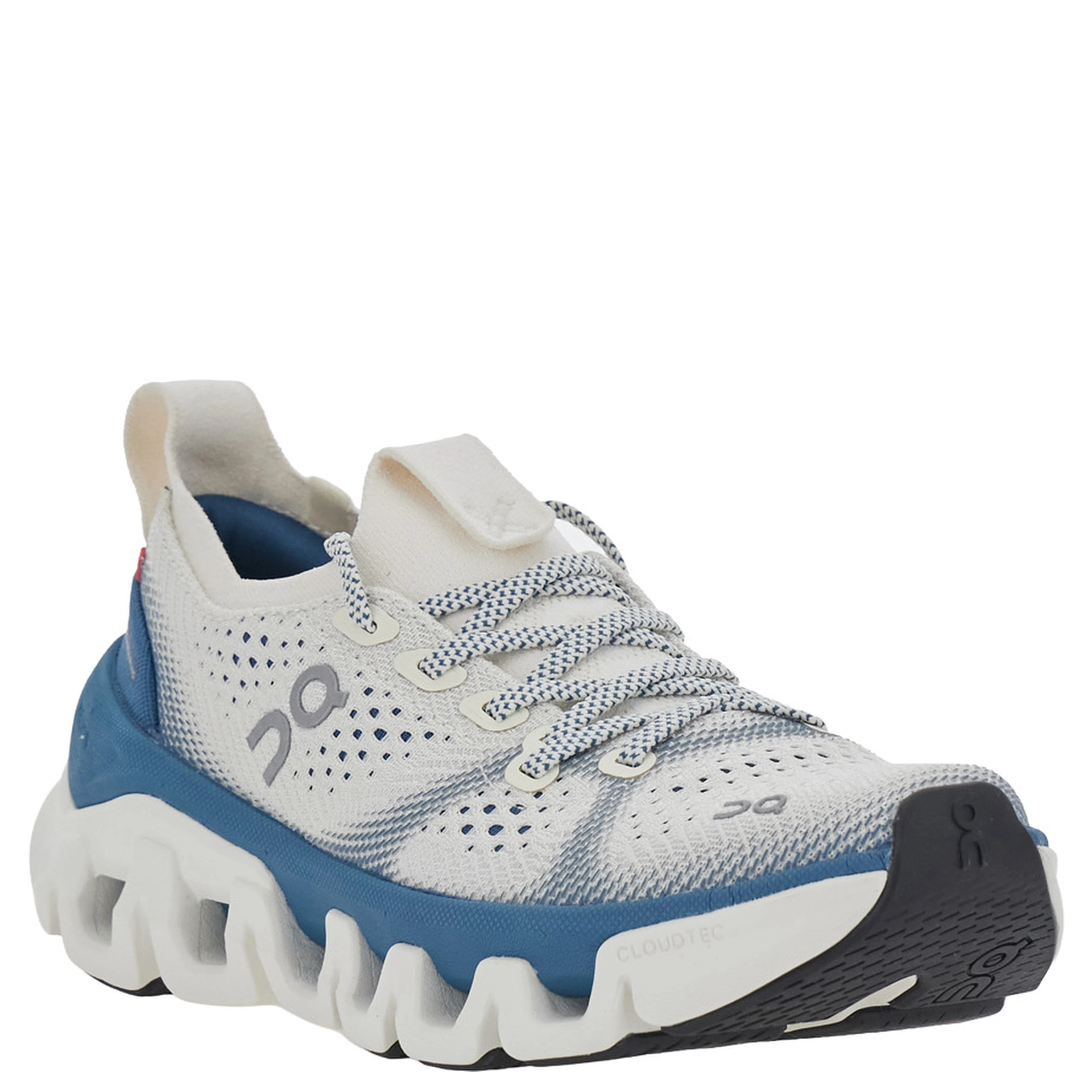 Cloud X Tempo with cushioned sole and breathable upper White Unisex