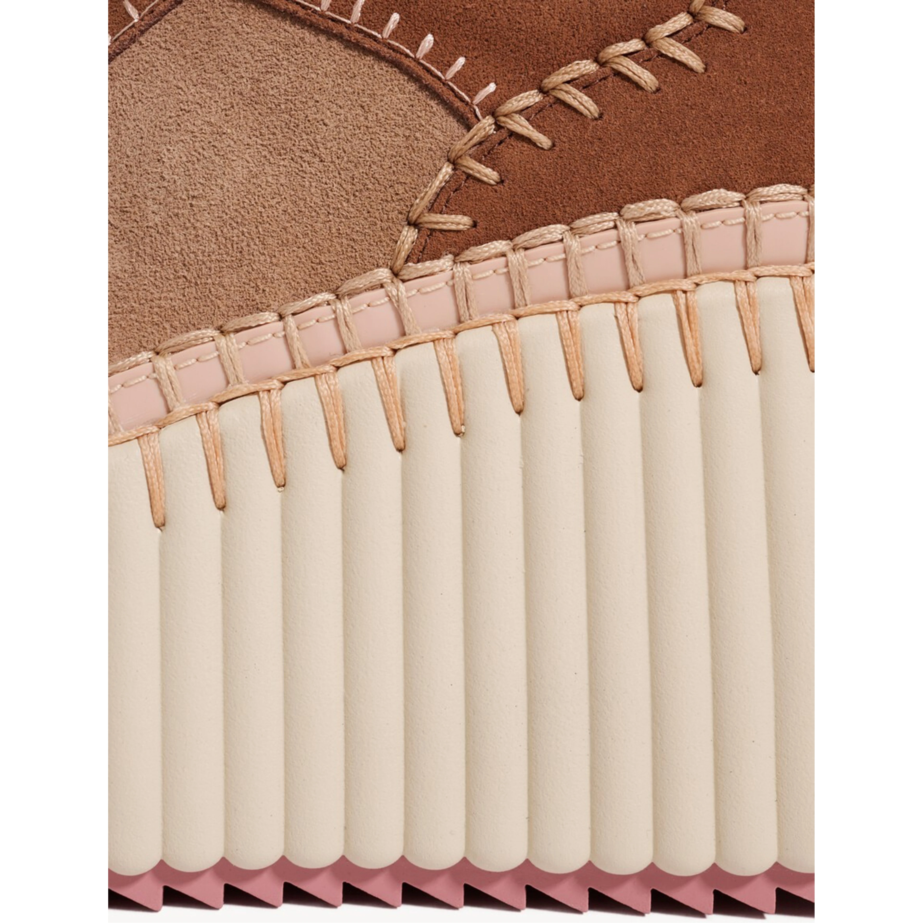 Chloè Sneakers