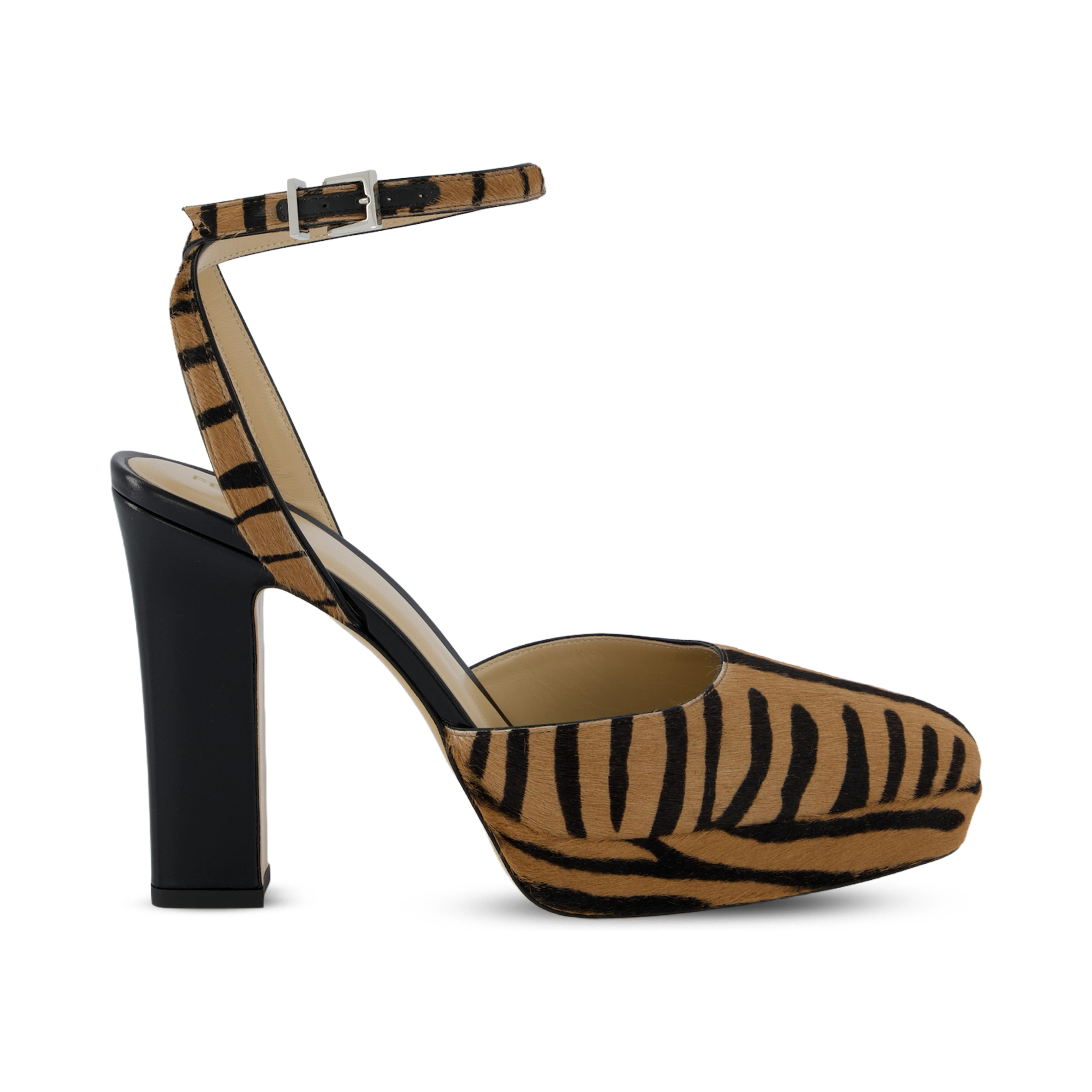 Fendi Flat shoes Beige/black