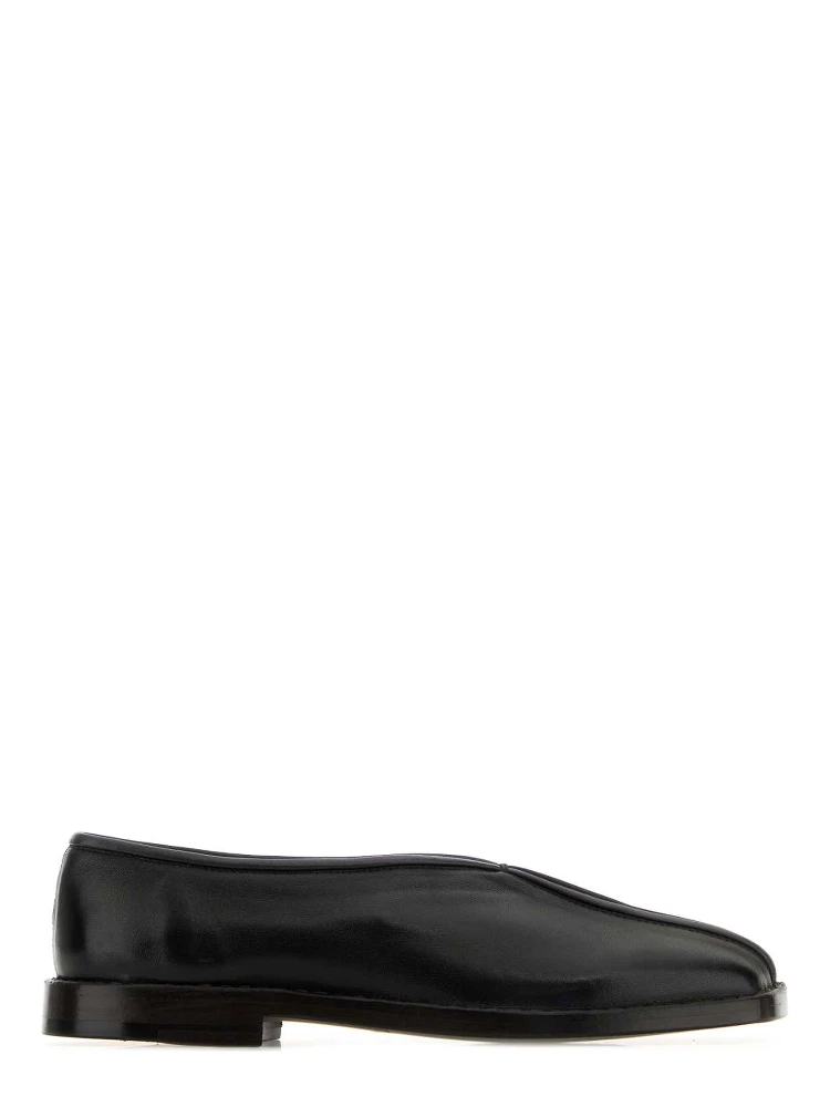 FLAT PIPED SLIPPERS