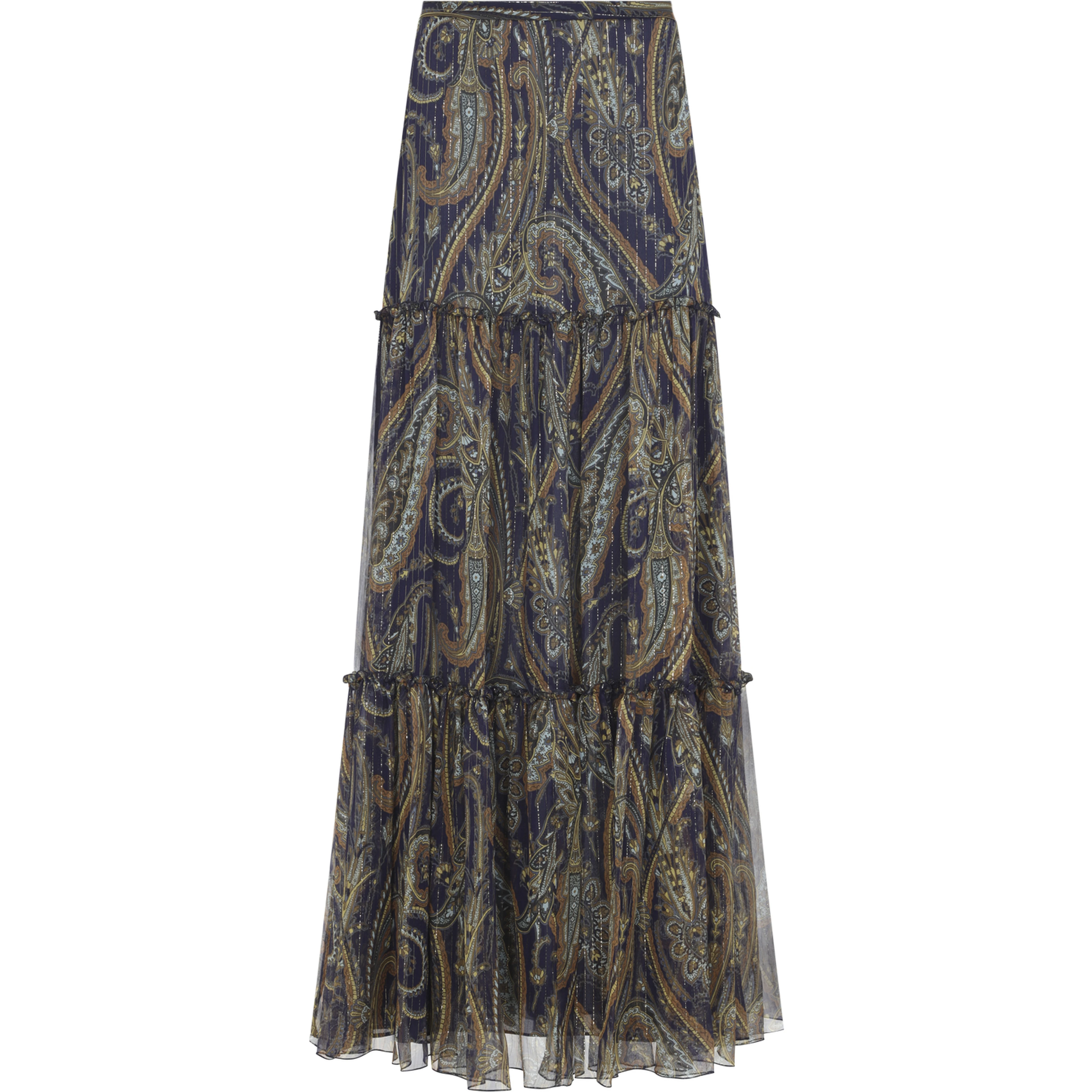 LONG SKIRTS WOMAN