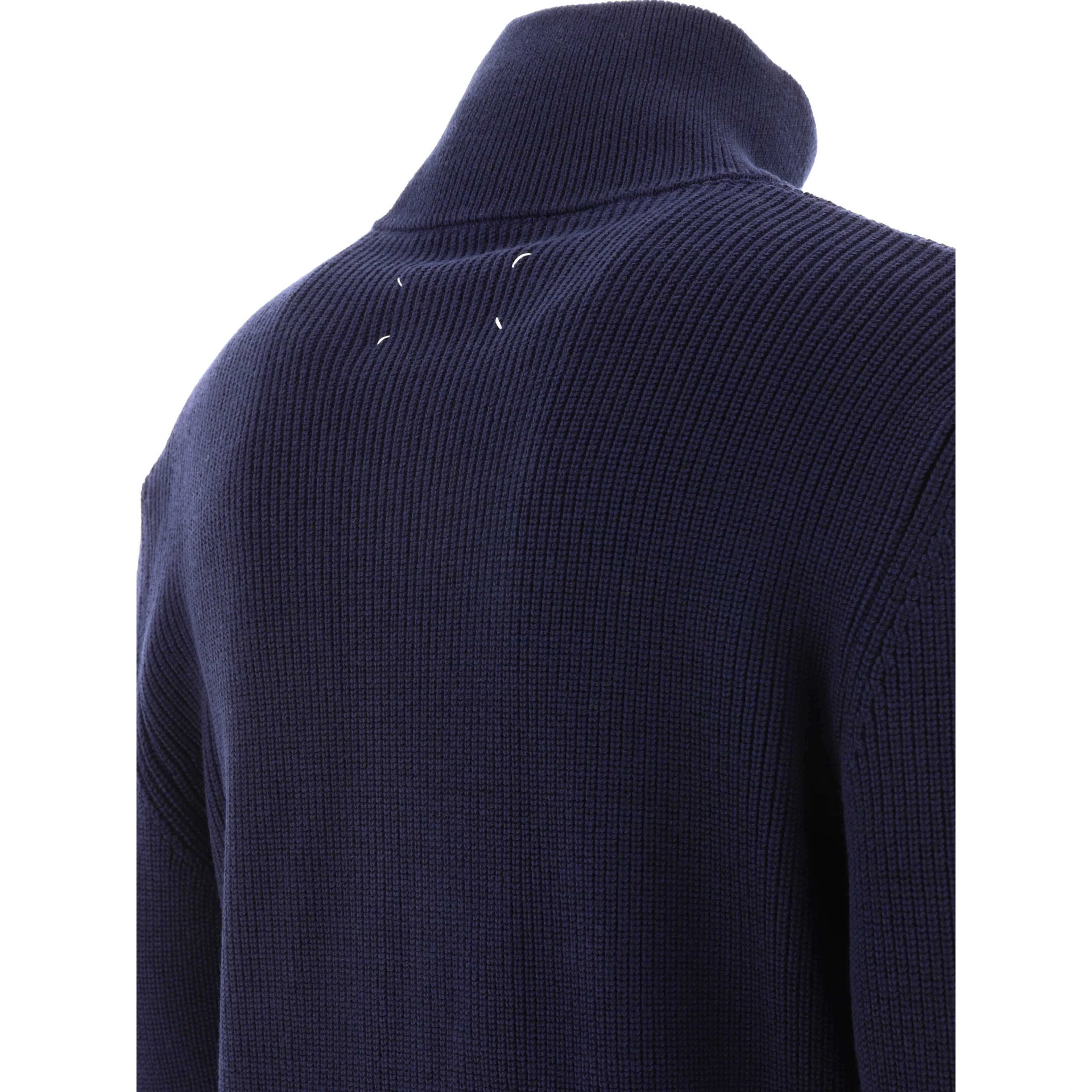 Cotton and wool zippered malgione