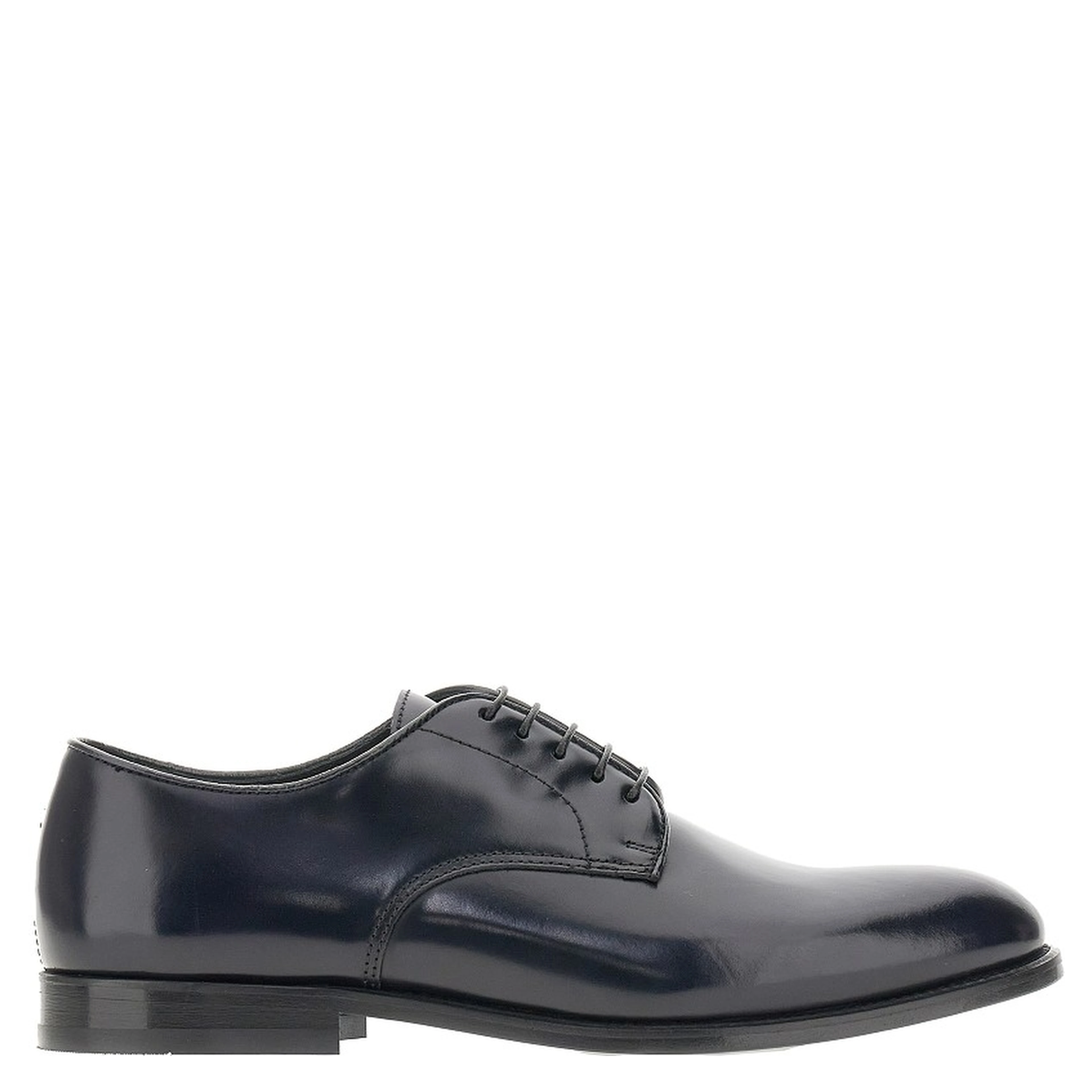 Brushed leather laced shoes