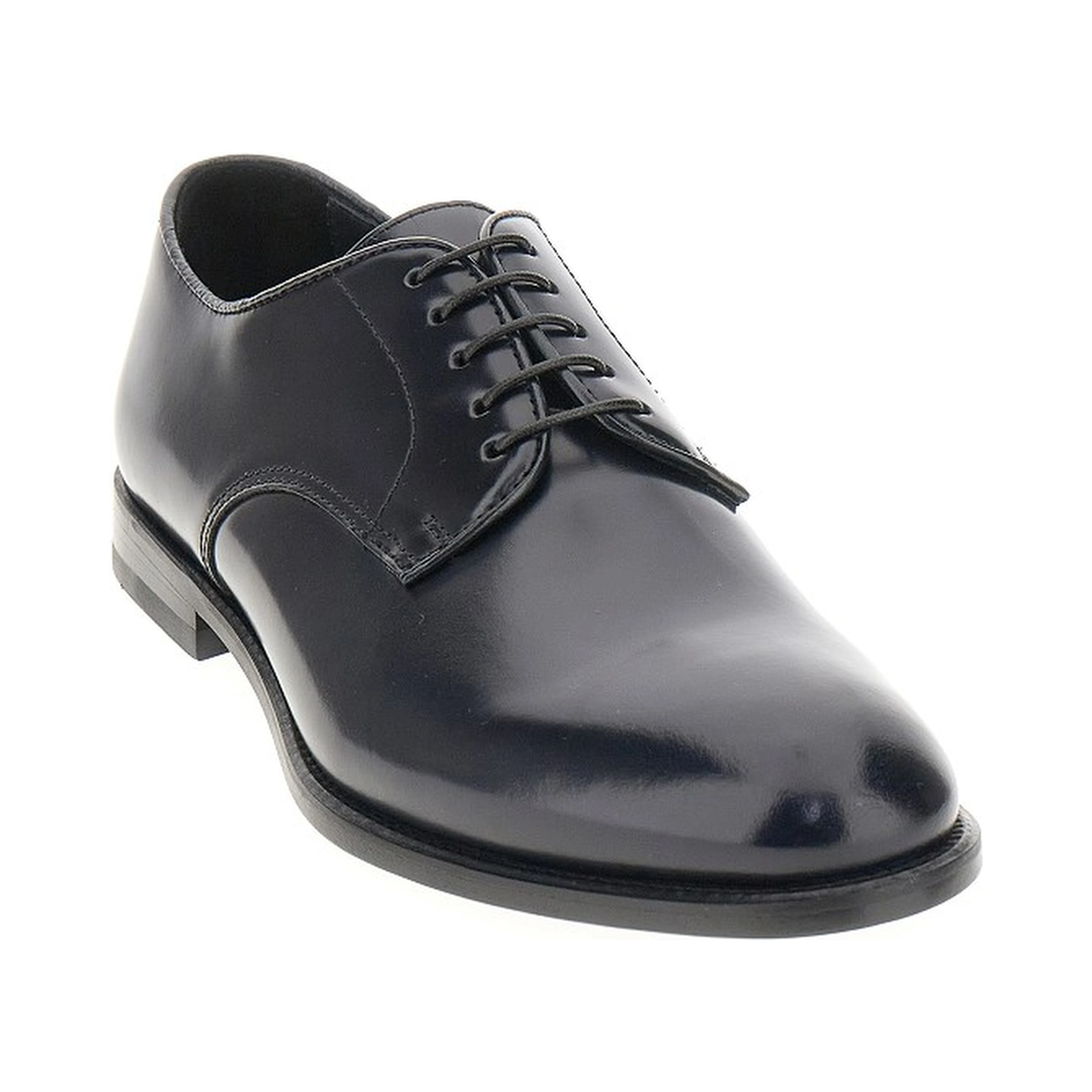 Brushed leather laced shoes