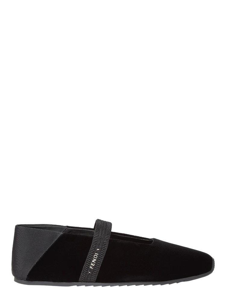 FENDI Flat shoes