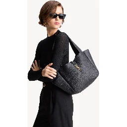 حقائب سان لوران