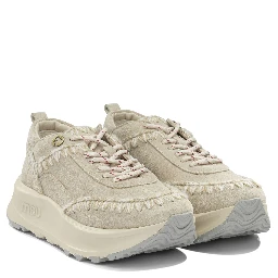 Sneakers & Slip-On