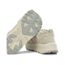 Sneakers & Slip-On
