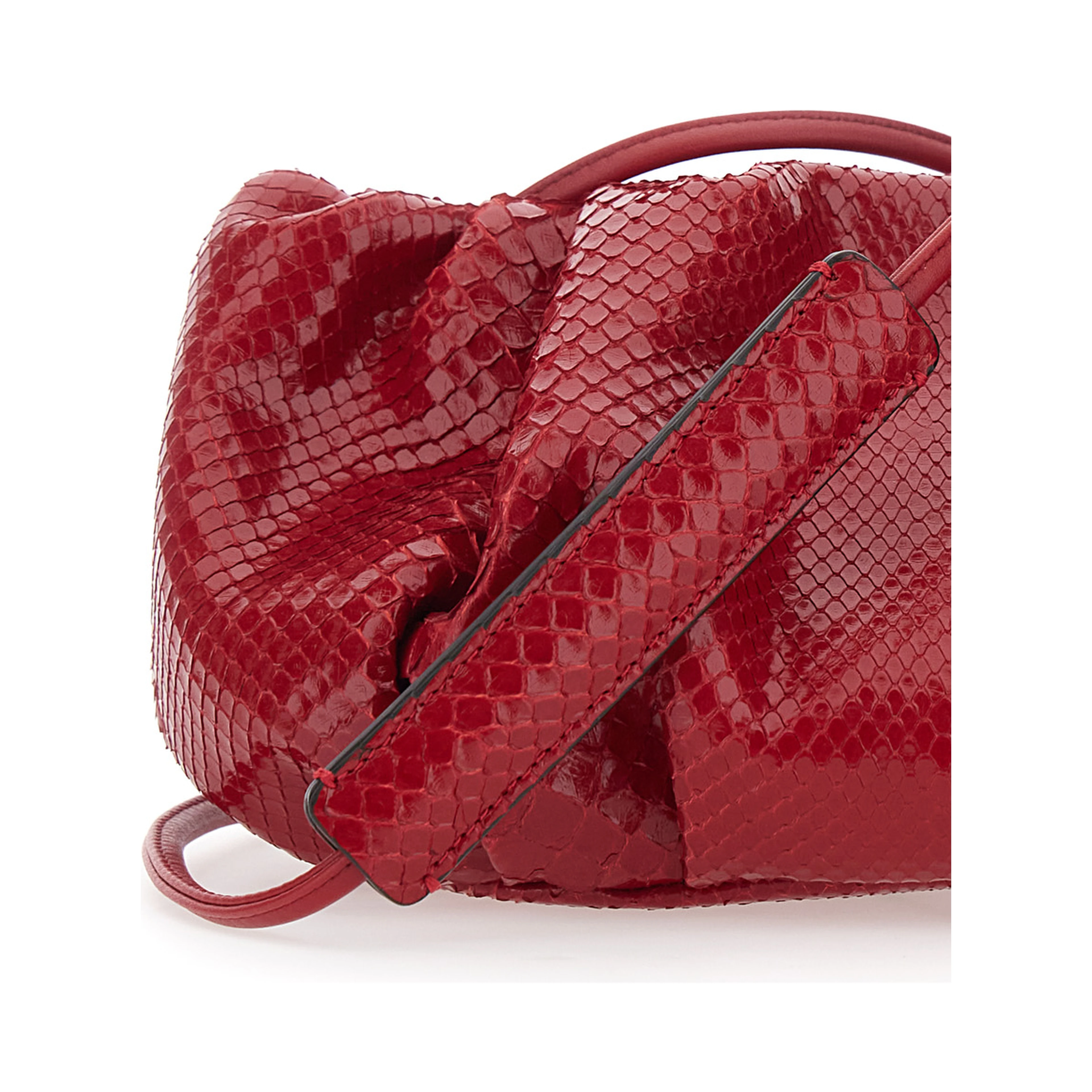 Pillow Red Clutch with shoulder strap and magnetic closure in leather for women
