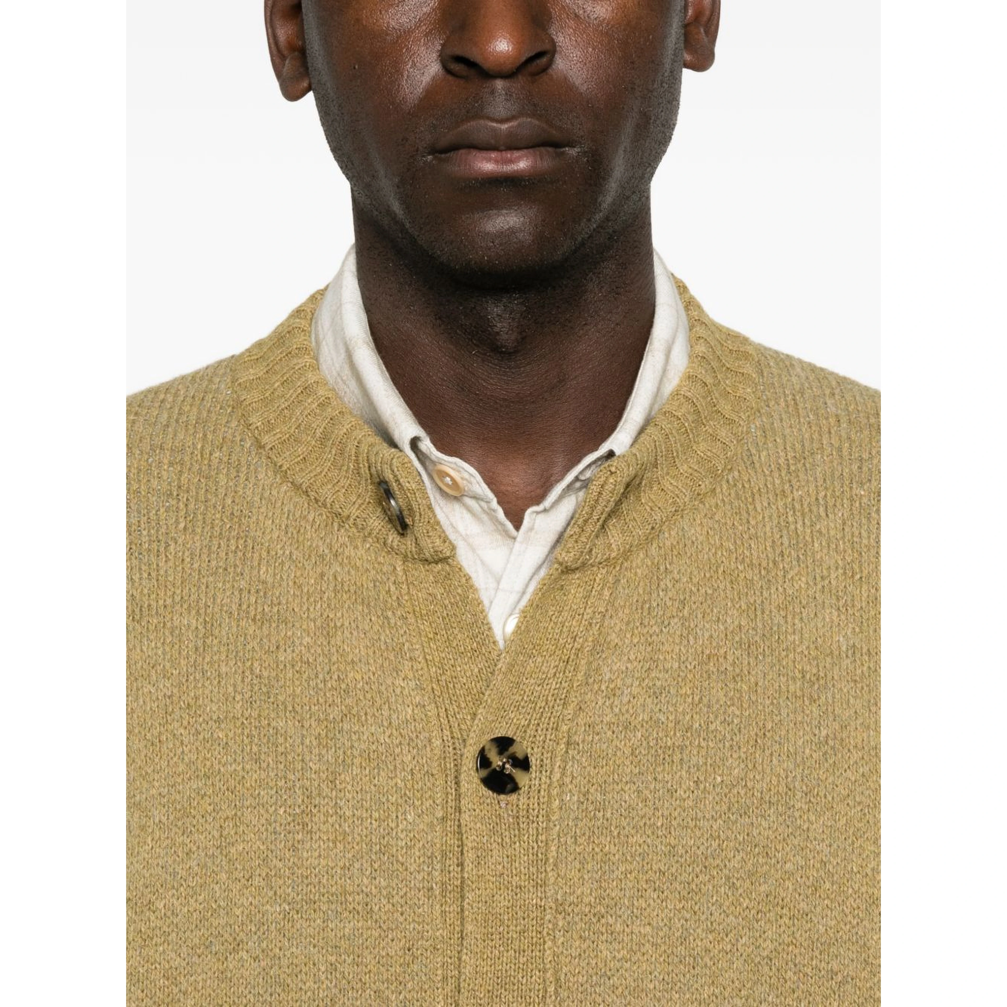 Amaranto Sweaters