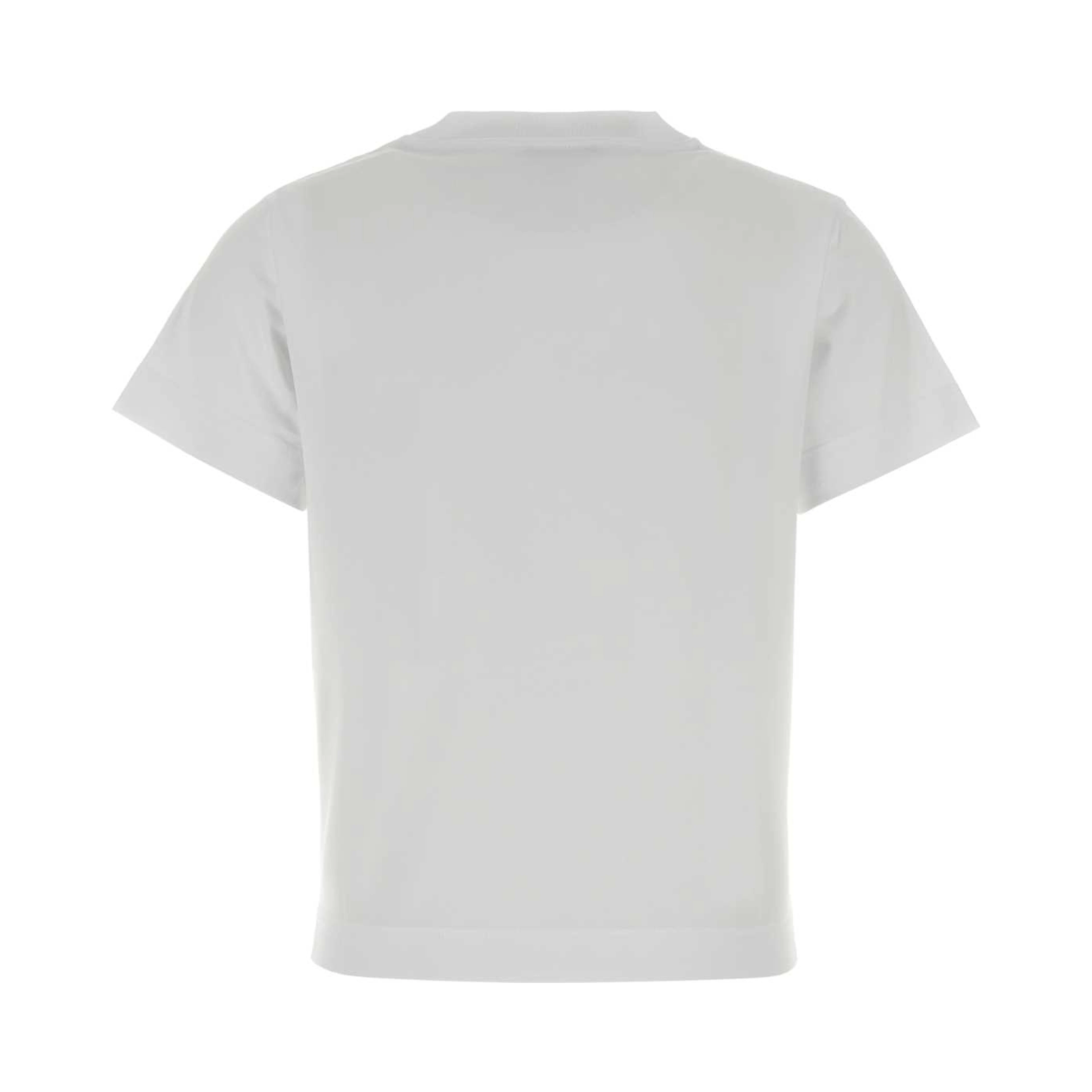 FITTED T-SHIRT