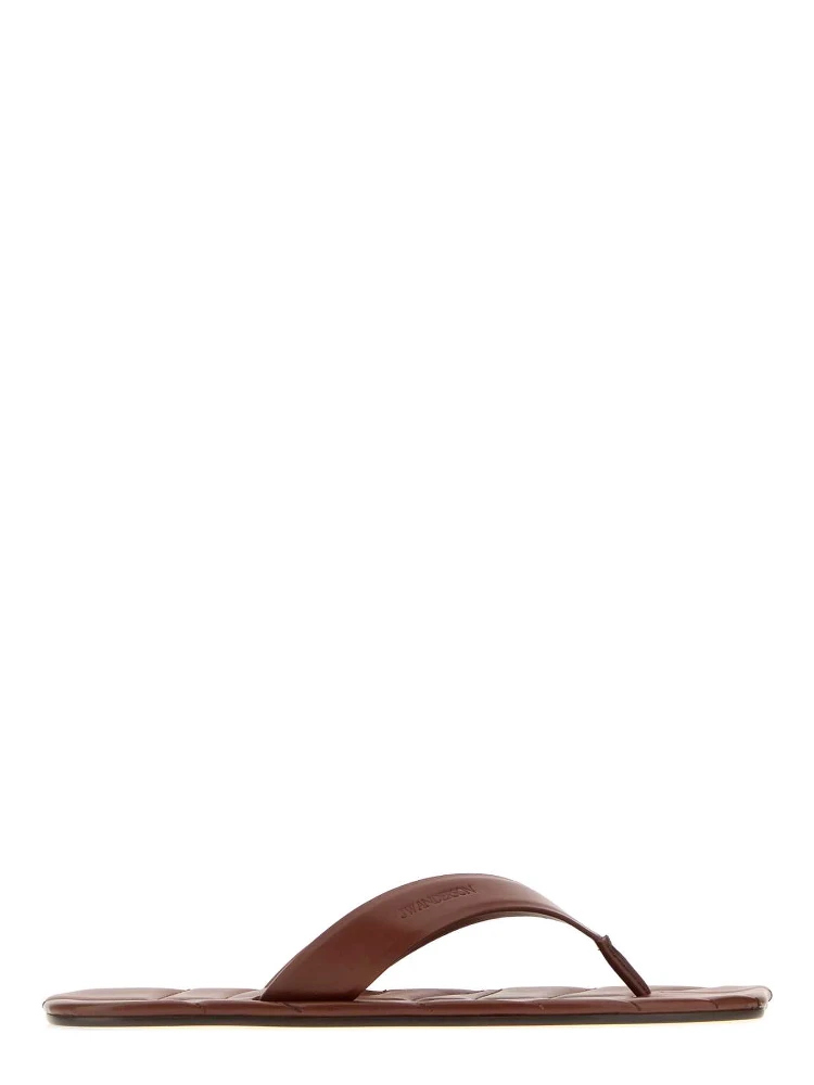 SLIPPER