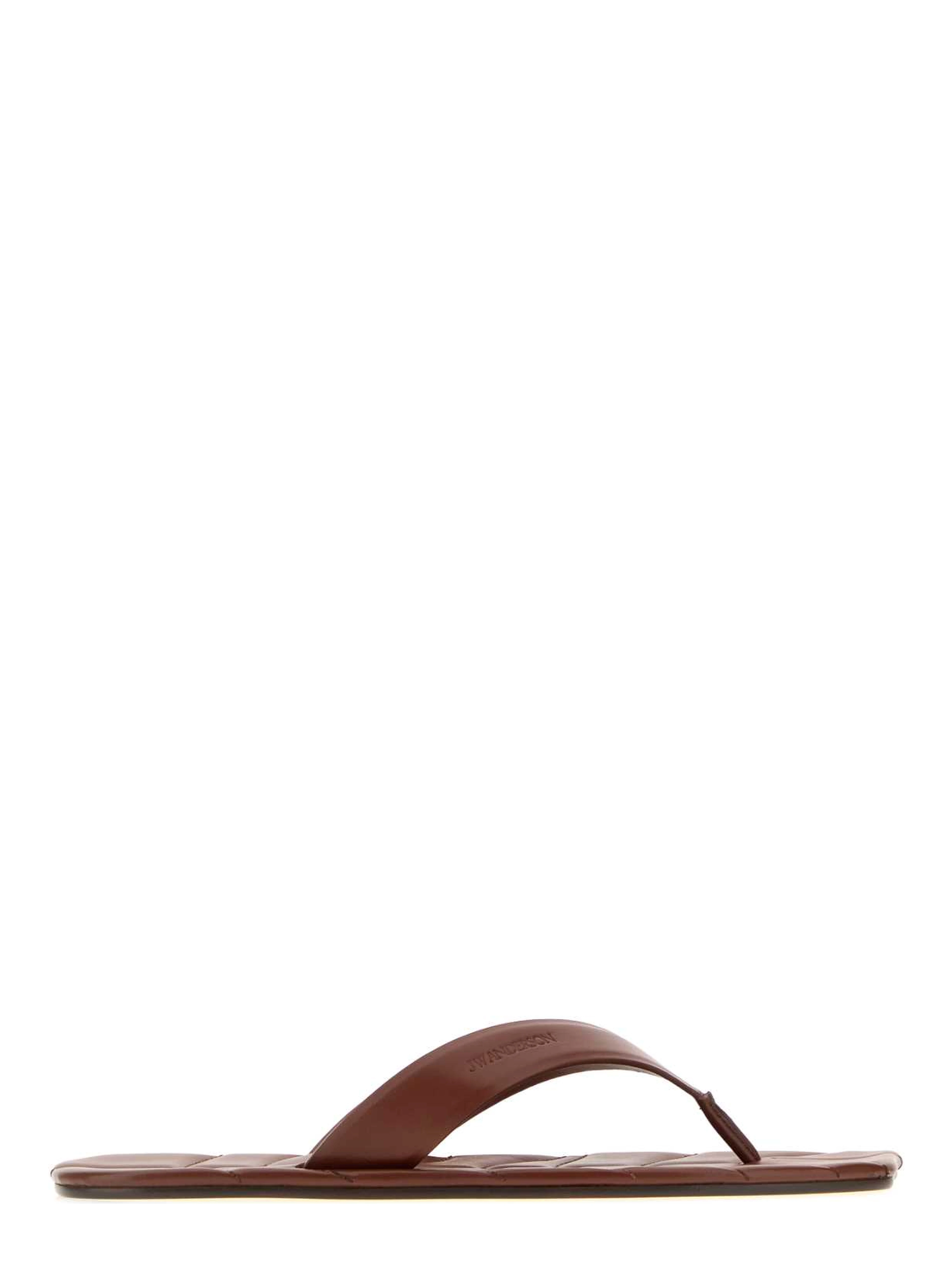 SLIPPER