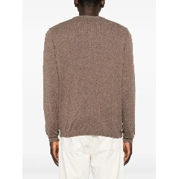Amaranto Sweaters