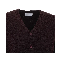 NN.07 Sweaters