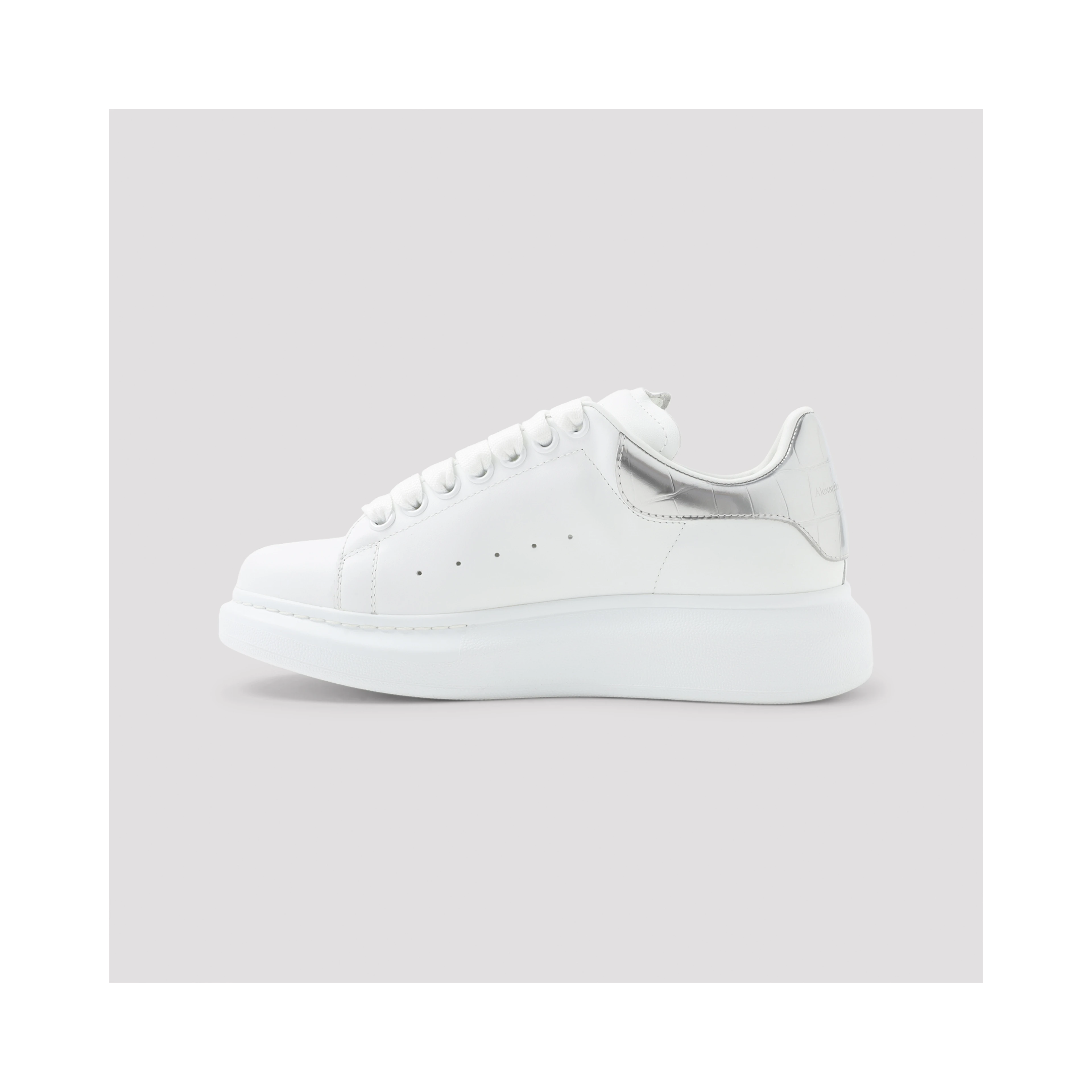 OVERSIZED SNEAKER